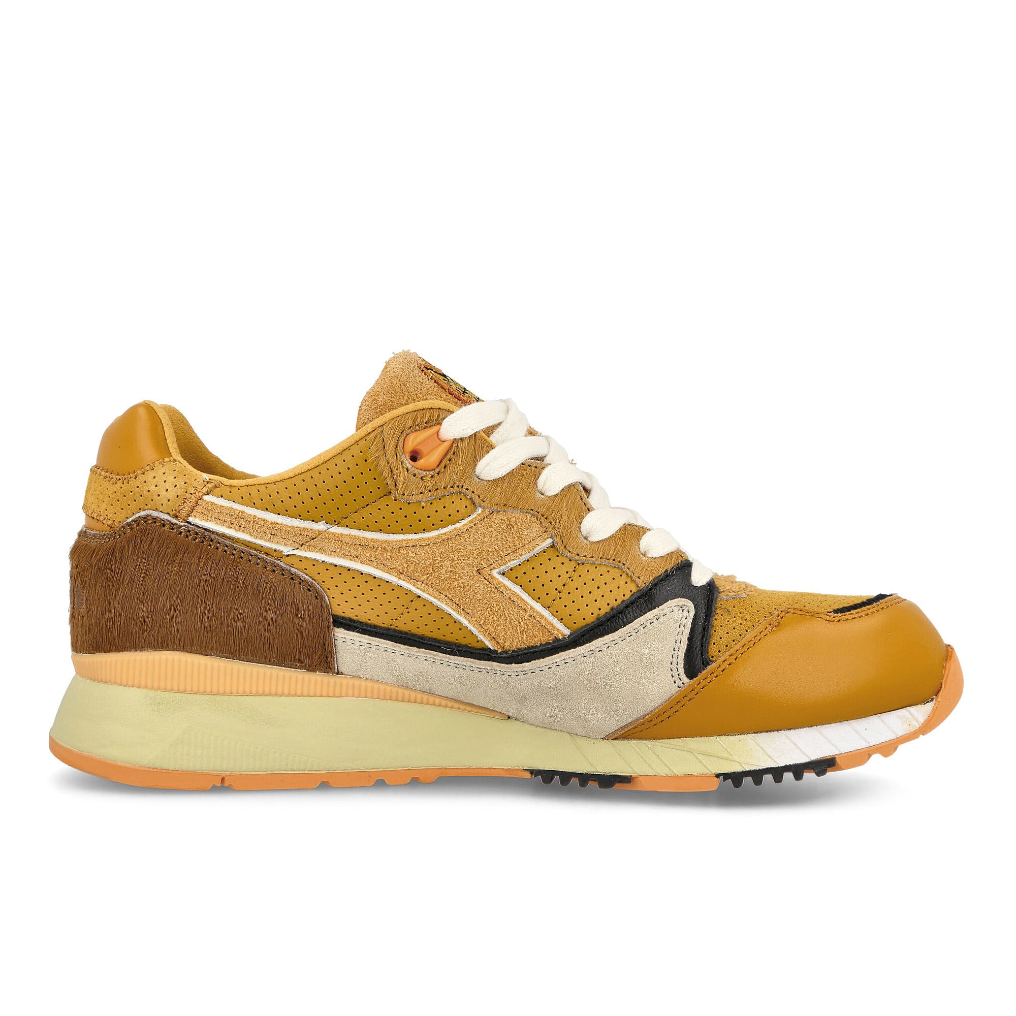 Diadora V7000 Amigos Para Low Top Sneakers Silhouette | Overkill