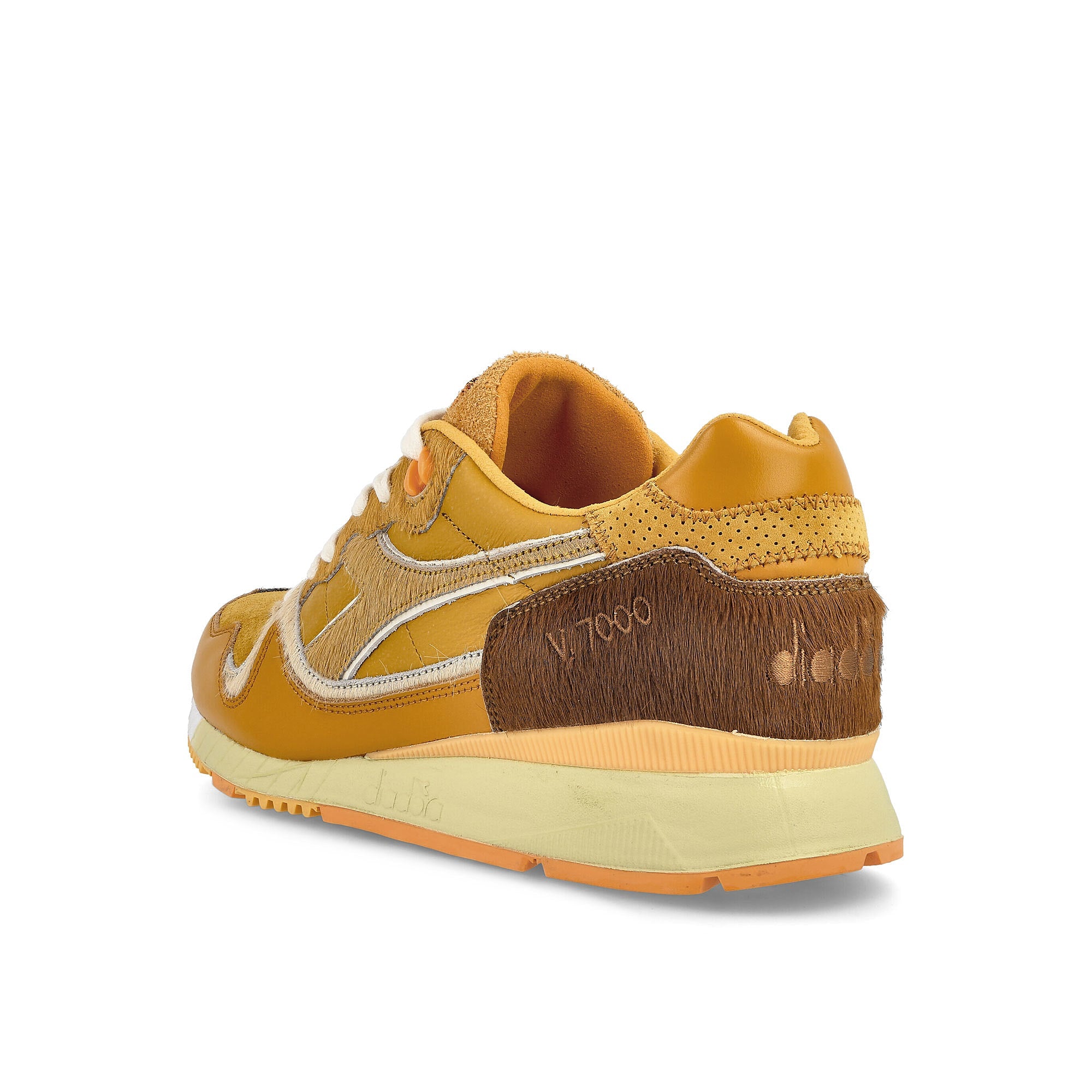 Diadora V7000 Amigos Para Low Top Sneakers Material | Overkill