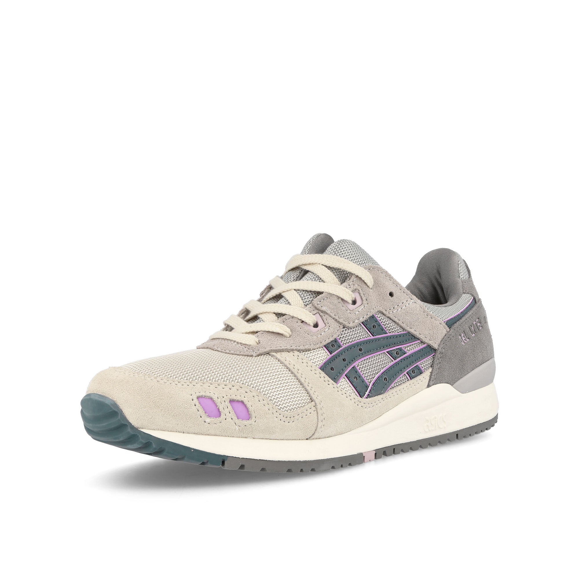 Asics gel lyte iii og Smoke Grey / Ironclad Low Top Sneakers Close Up | Overkill