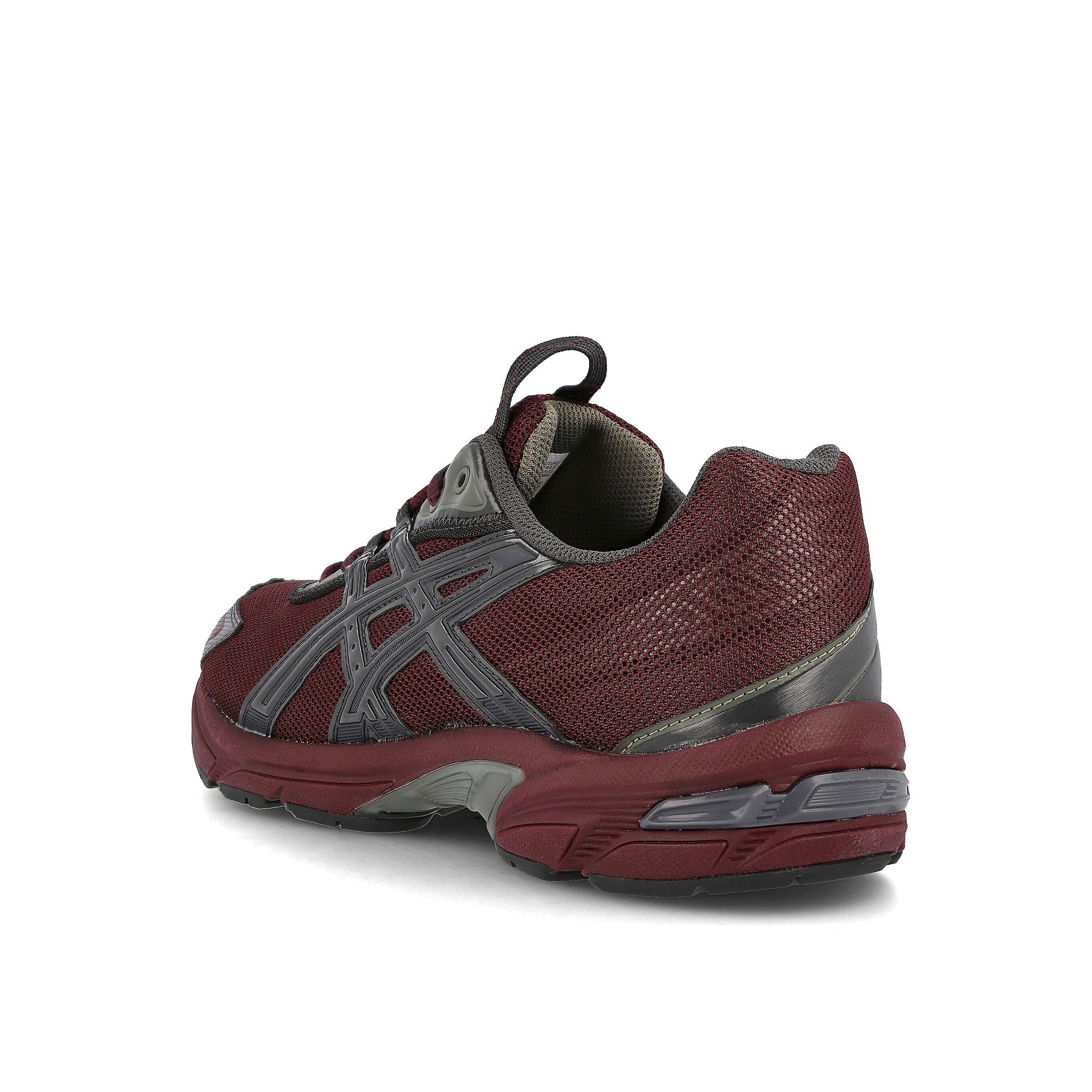 Asics ub2-s gel-1130 Deep Mars / Graphite Grey Close-up | Overkill