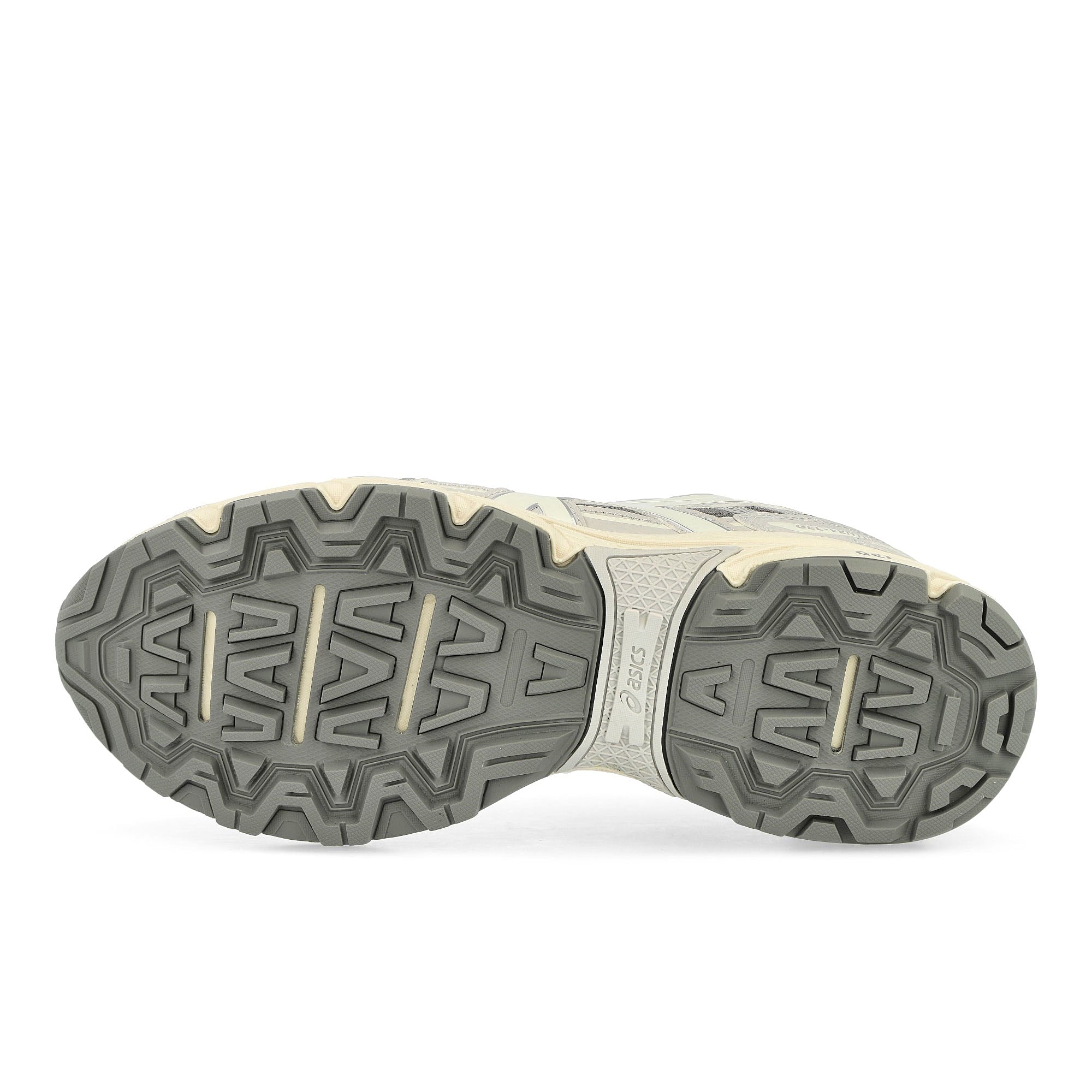 Asics Gel-Venture 6 Clay Grey / Cream Low Top Sneakers Detail View 1 | Overkill