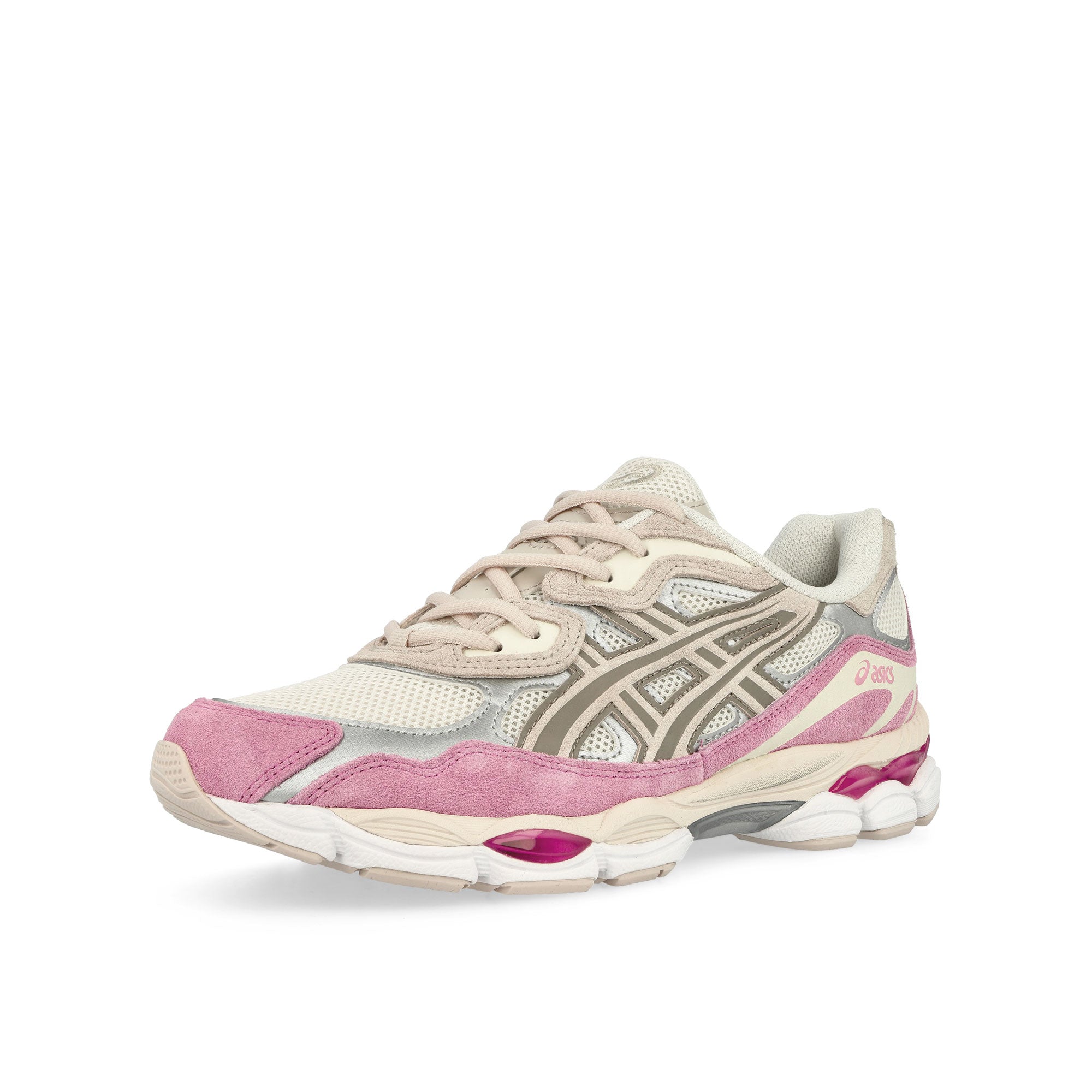 Asics Gel-NYC Cream / Mineral Beige Low Top Sneakers Close Up | Overkill