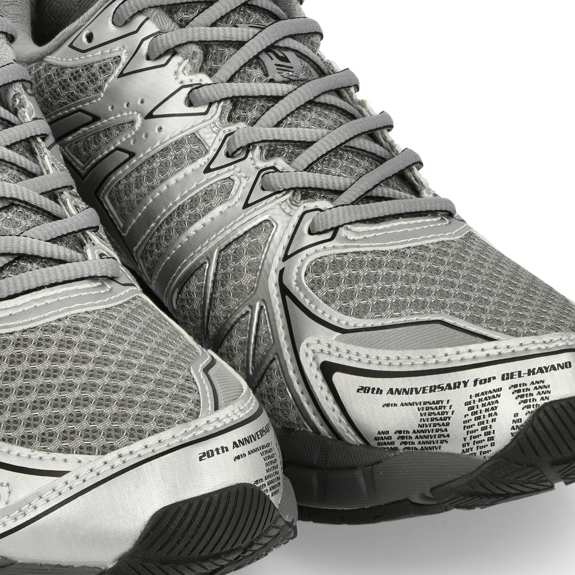 Asics Gel-Kayano 20 Gravel / Pure Silver Low Top Sneakers Detailfoto | Overkill