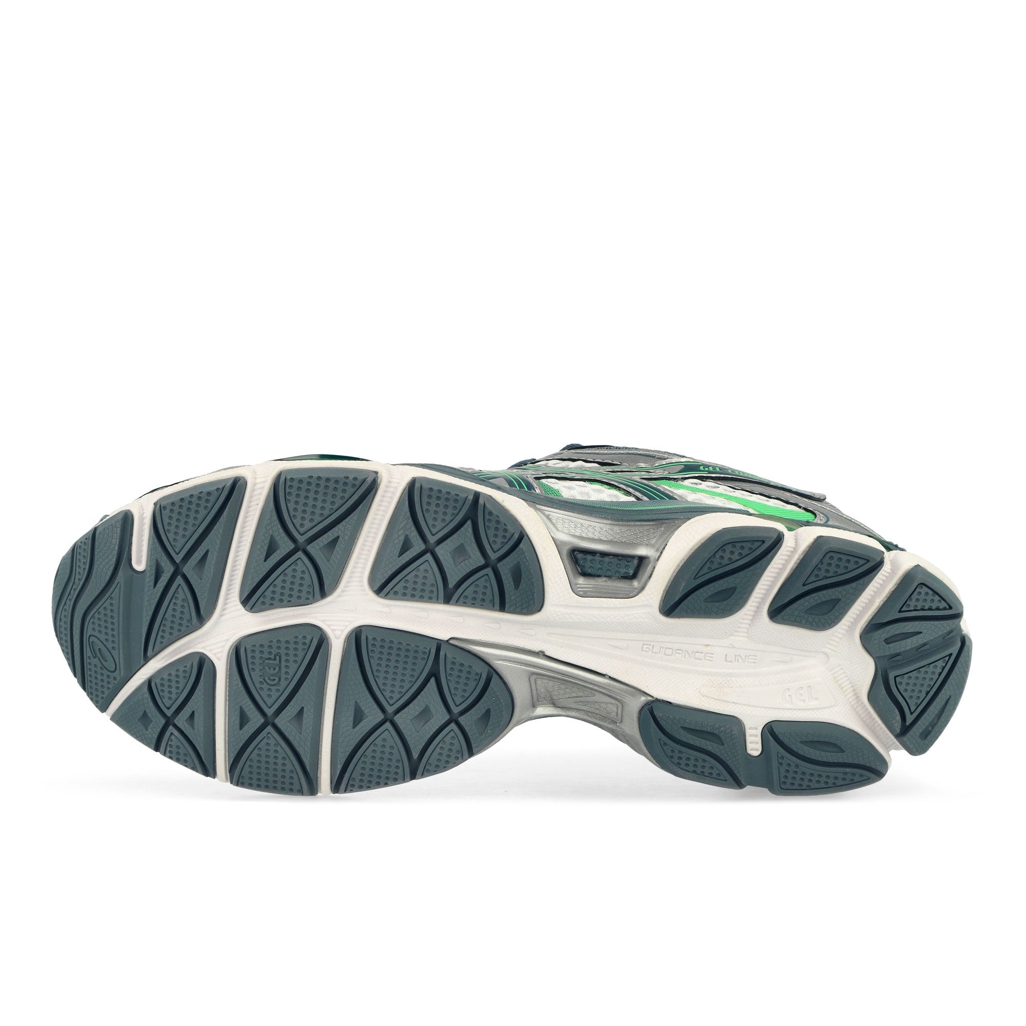 Asics Gel-Cumulus 16 White / Ironclad Low Top Sneakers 1203A733-100 Detail View 1 | Overkill