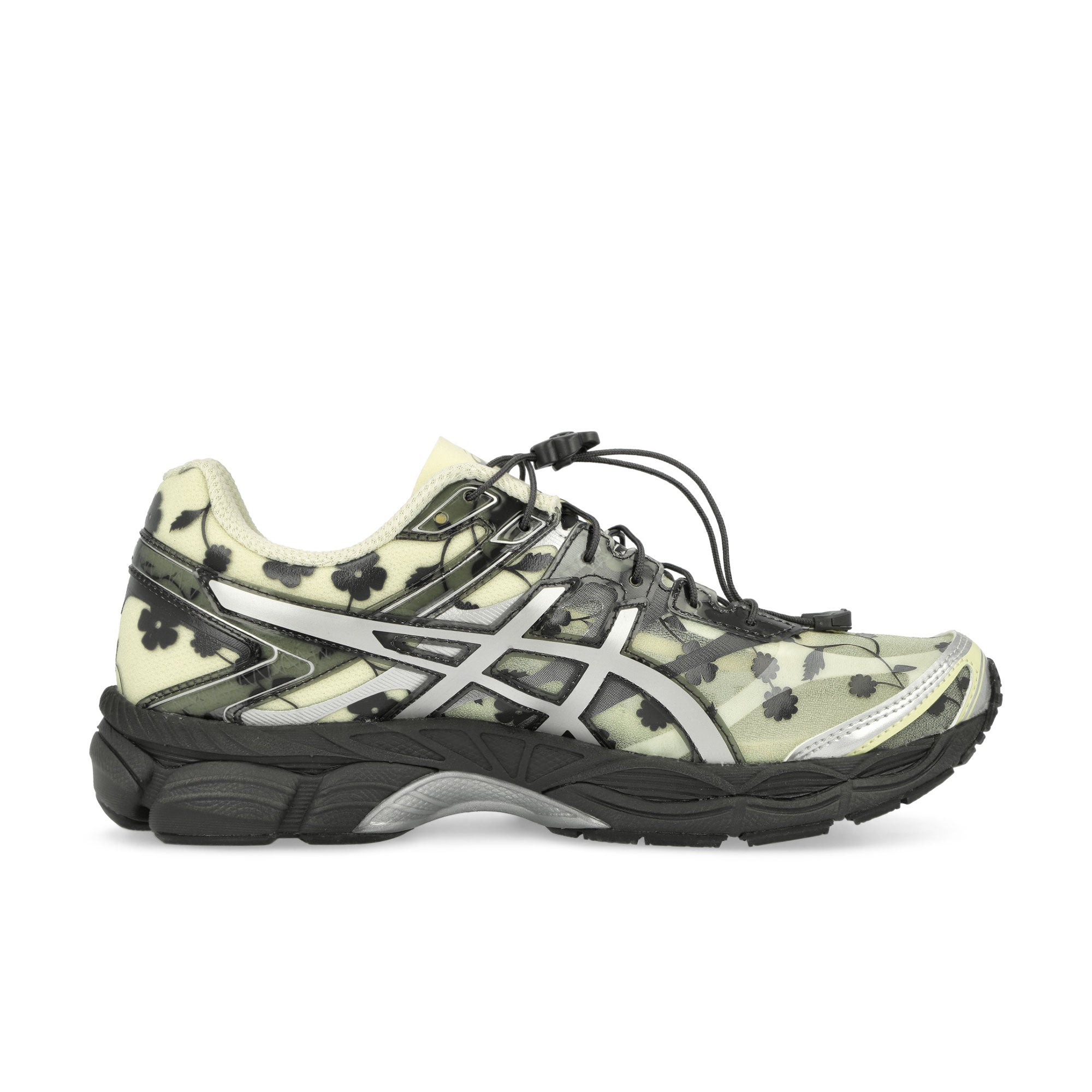 Cecilie Bahnsen x Asics Gel-Cumulus 16 SSCB Ivory / Black Low Top Sneaker 1203A762-750 Silhouette | Overkill