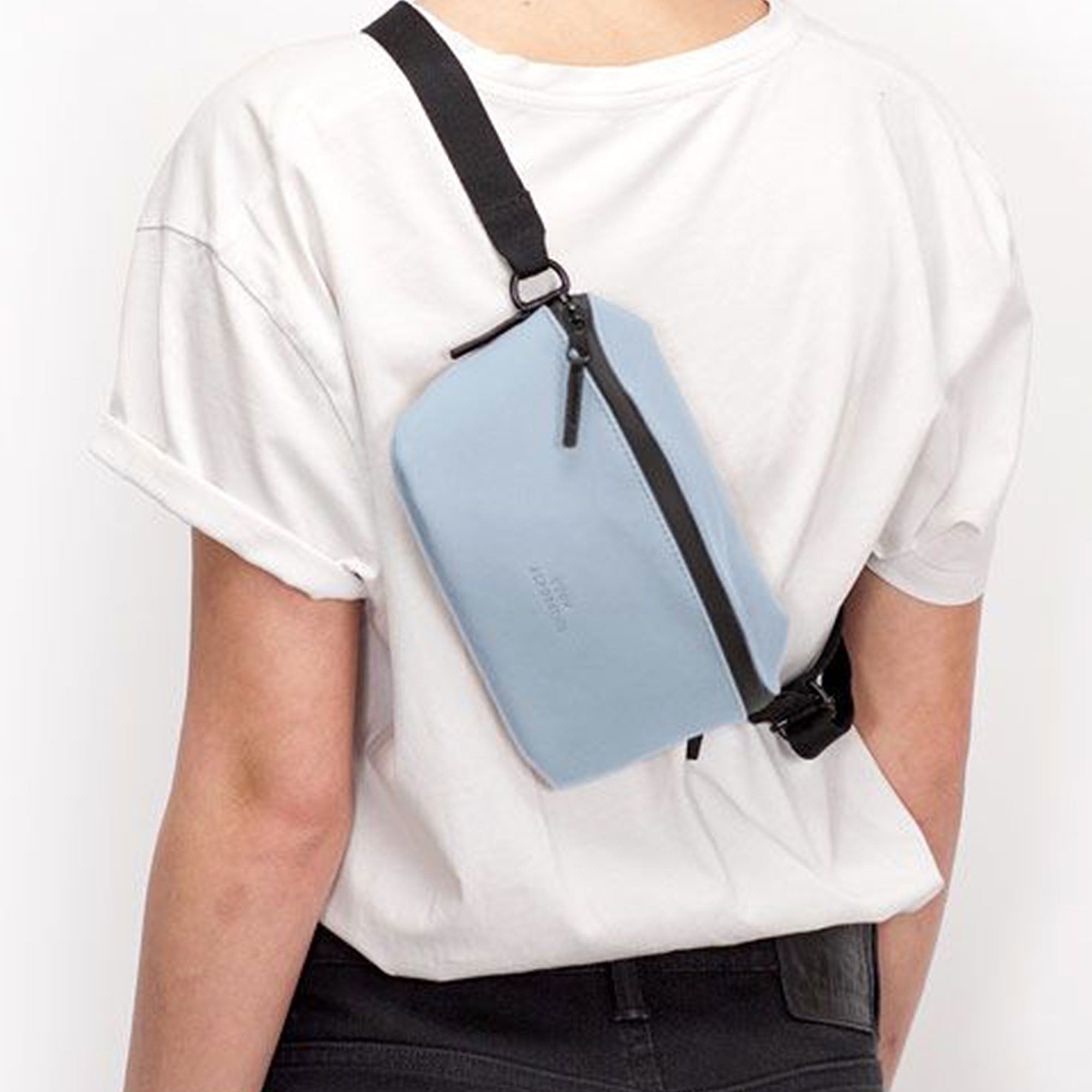 Ucon Acrobatics Jona Medium Bag Lotus Fog Blue Shoulder & Cross Body Bags Detail view 3 | Overkill