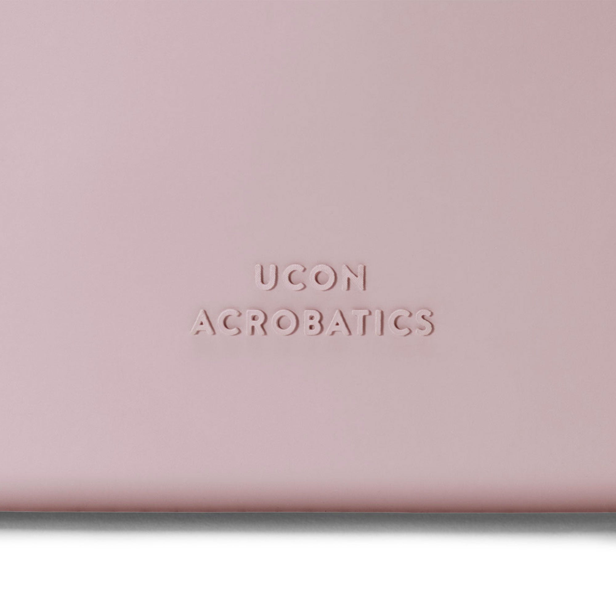 Ucon Acrobatics Melvin Medium Bag Light Rose Shoulder & Cross Body Bags Detail view 2 | Overkill
