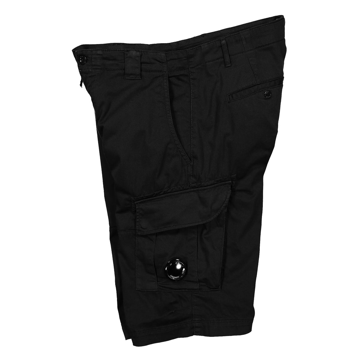C.P. Company Stretch Sateen Cargo Shorts Black Shorts Close-up | Overkill