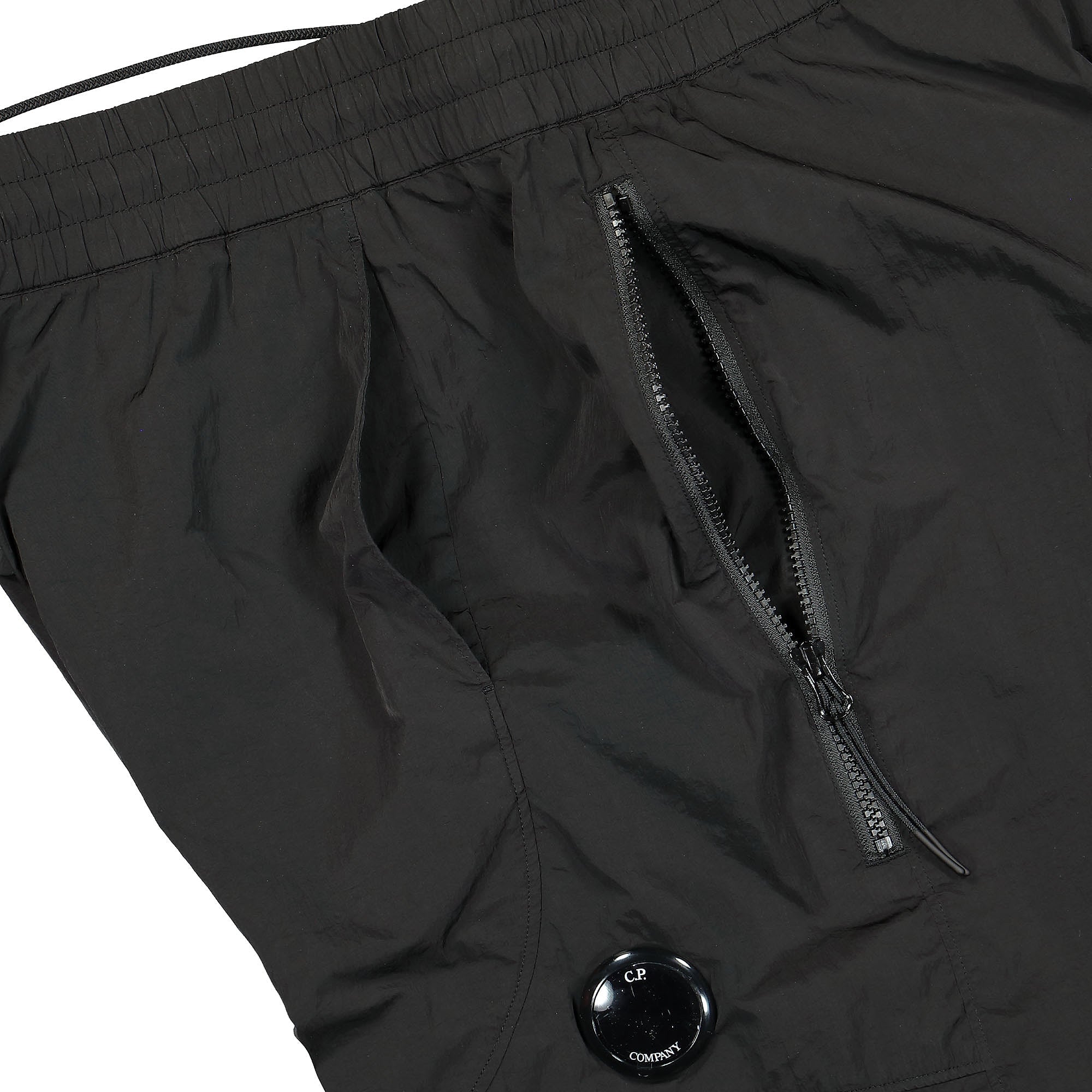 C.P. Company Chrome-R Bermuda Shorts Black Shorts Detailfoto | Overkill