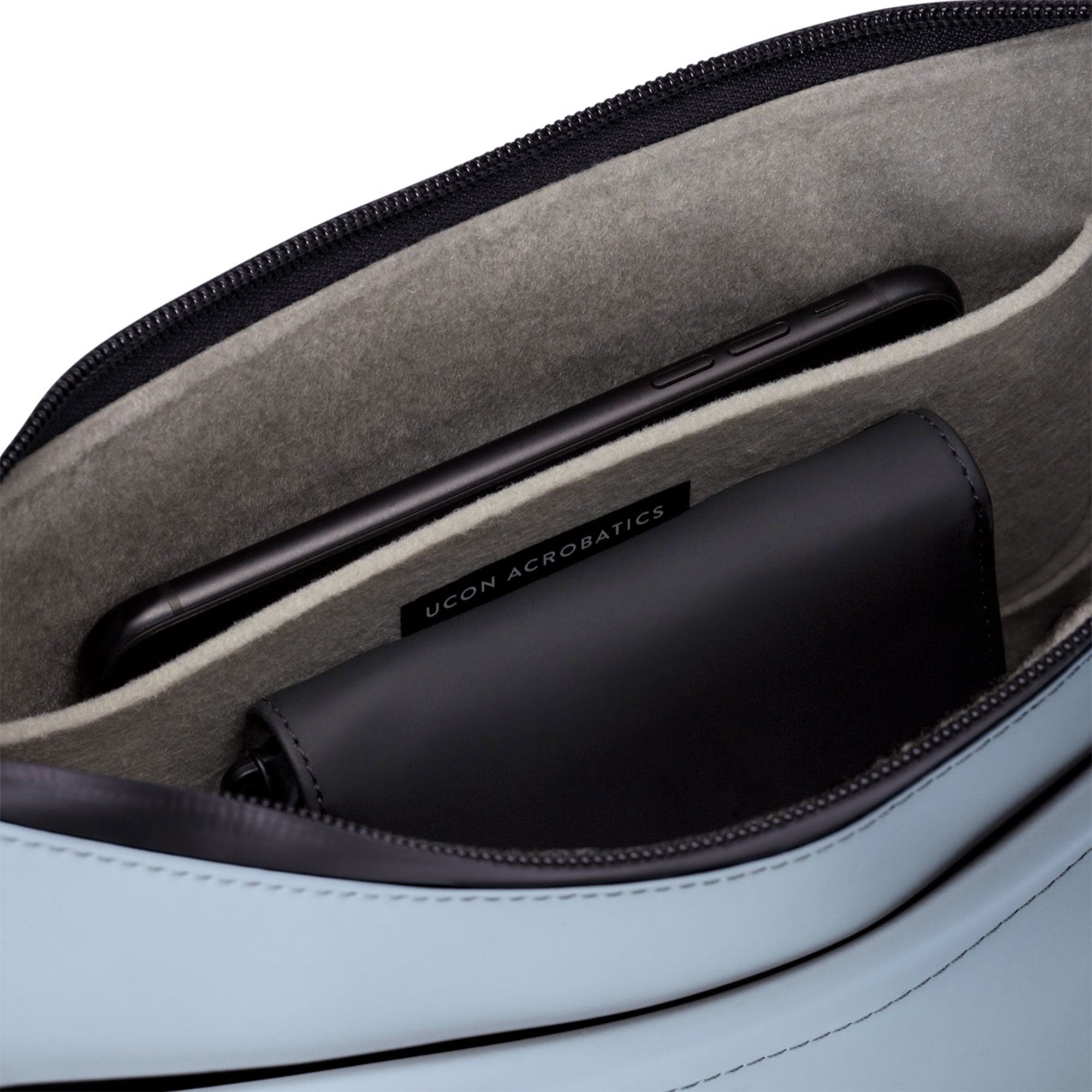 Ucon Acrobatics Alva Medium Bag Lotus Infinity Fog Blue Shoulder & Cross Body Bags Detail view 3 | Overkill