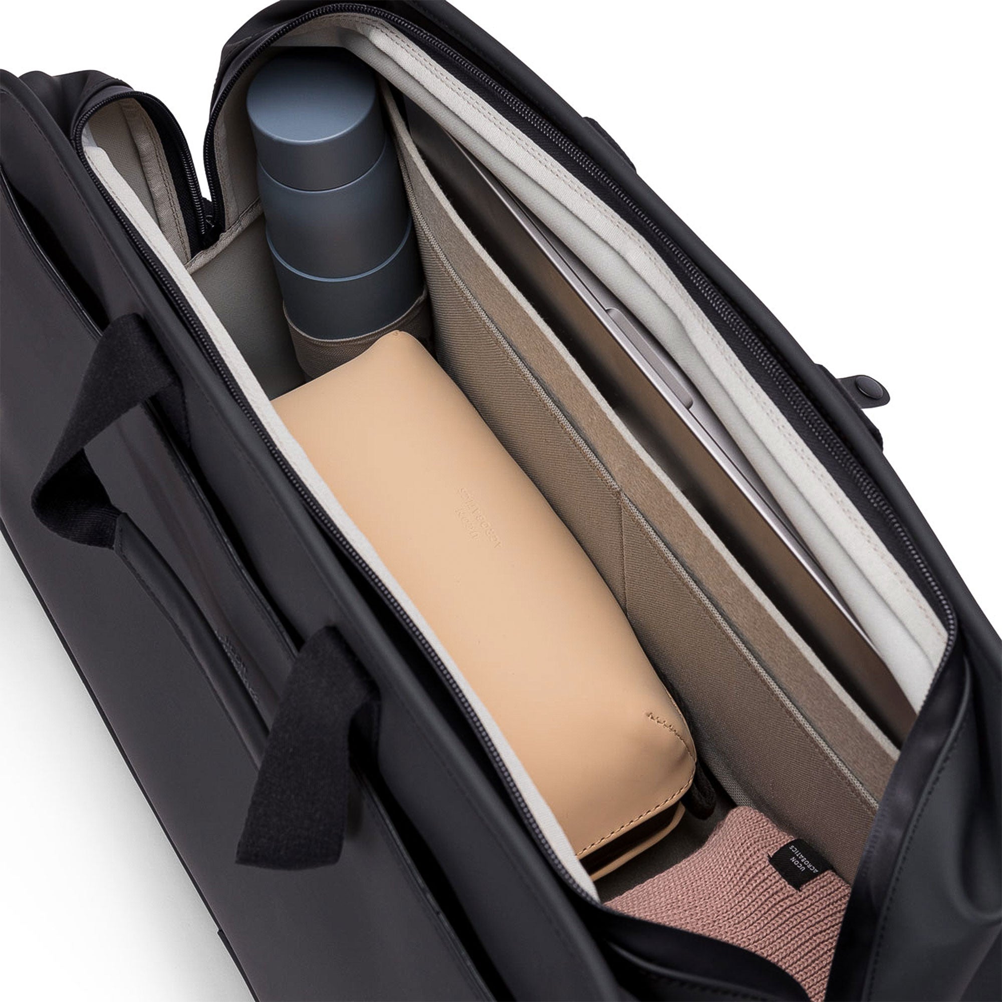 Ucon Acrobatics Umeko Bag Black Duffle Bags Detail view 5 | Overkill