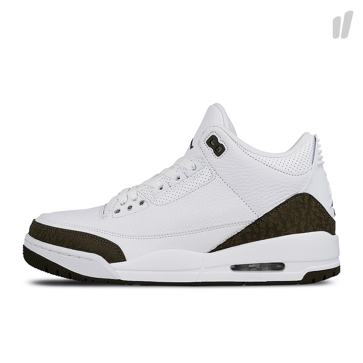 Jordan Air Jordan 3 Retro White / Dark Mocha - Chrome Mid Top Sneakers 136064 122 | Overkill