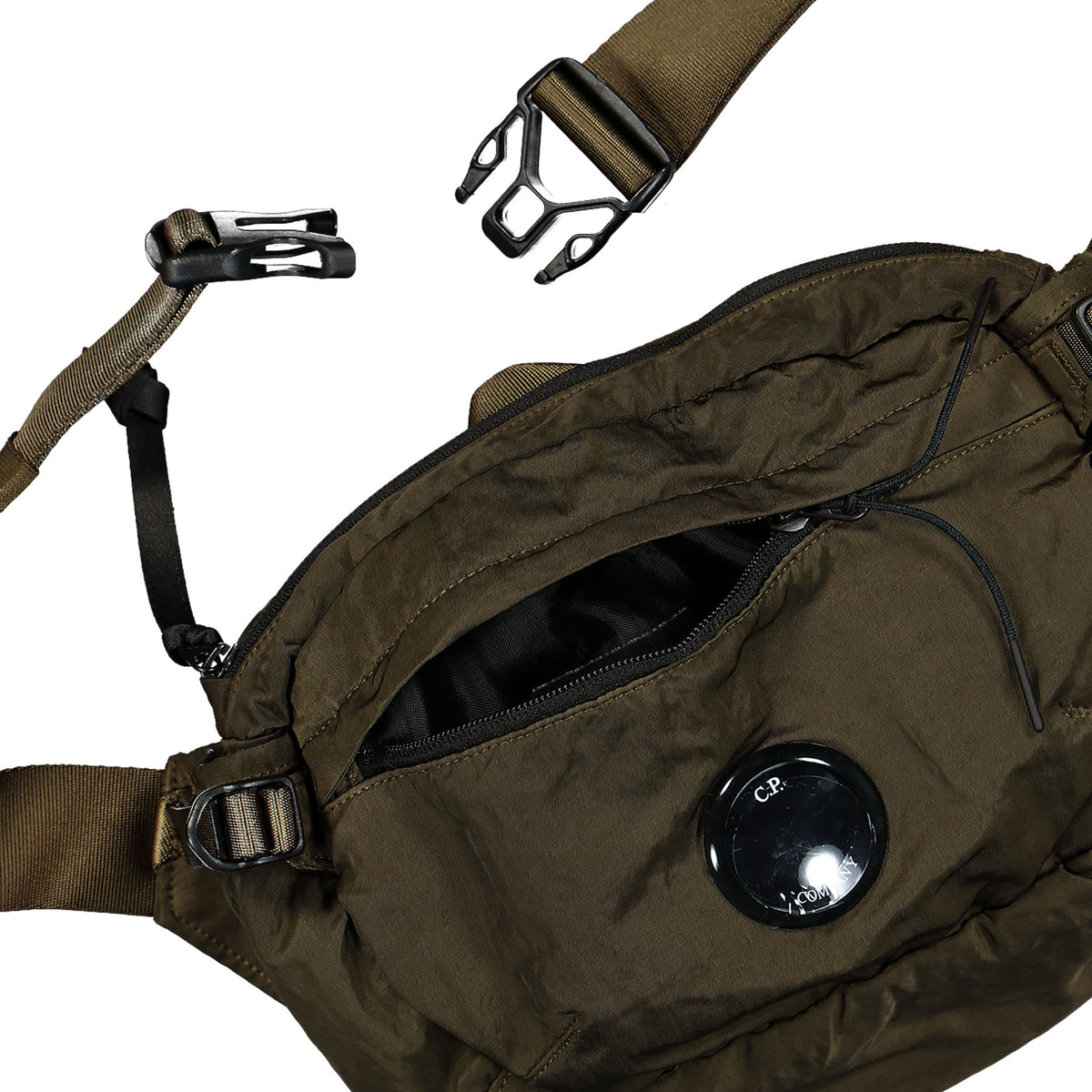 C.P. Company Nylon B Crossbody Pack Ivy Green Shoulder & Cross Body Bags Detailfoto | Overkill
