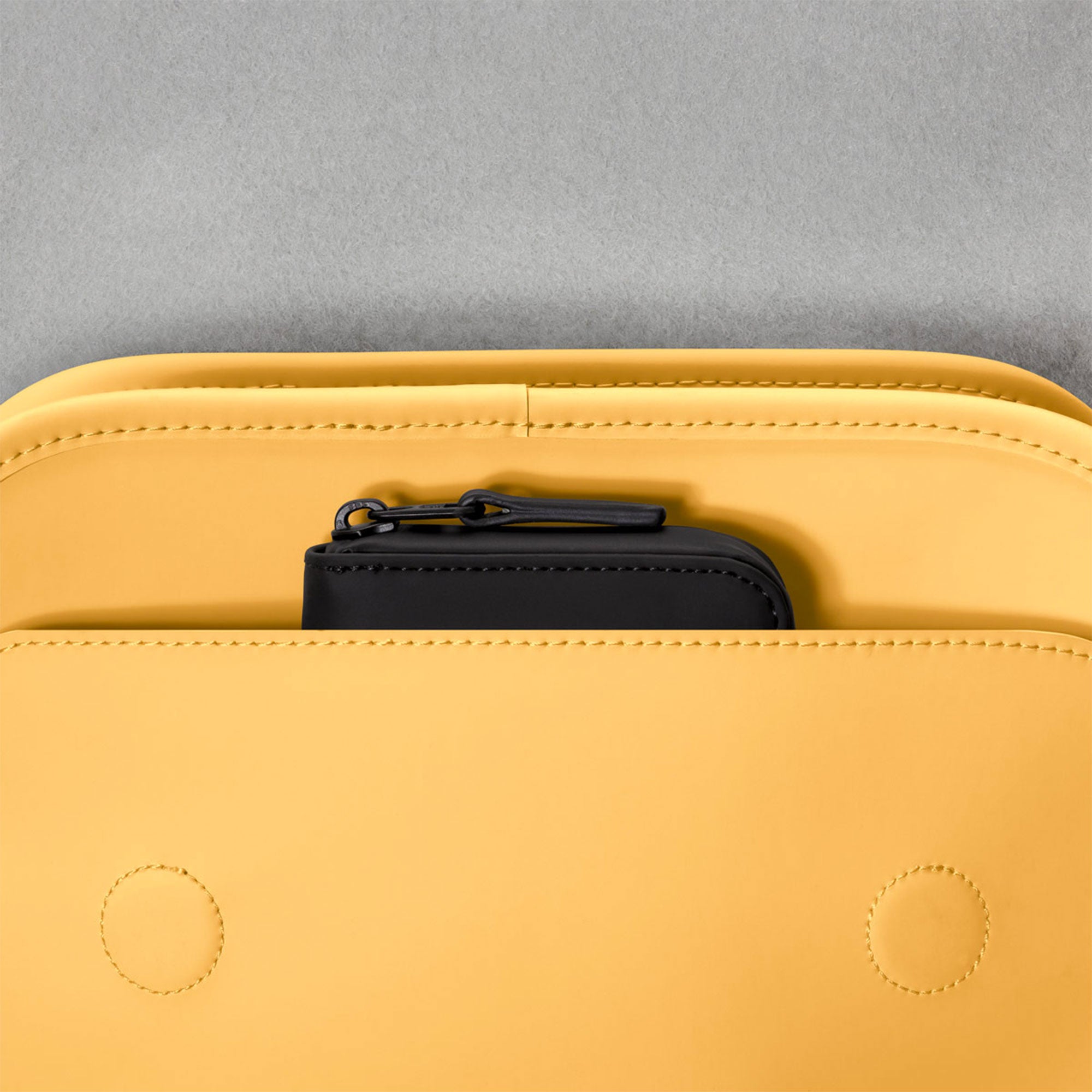 Ucon Acrobatics Adina Mini Backpack Black - Lemon Backpacks Detailfoto | Overkill