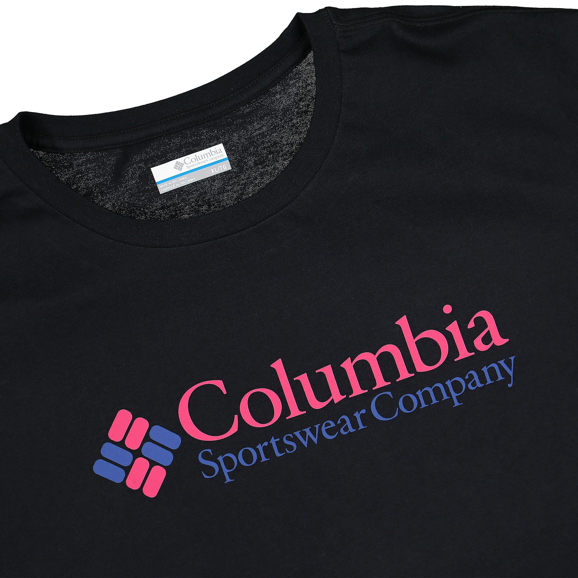 Columbia CSC Basic Logo Short Sleeve Black Icon T-Shirts Close-up | Overkill