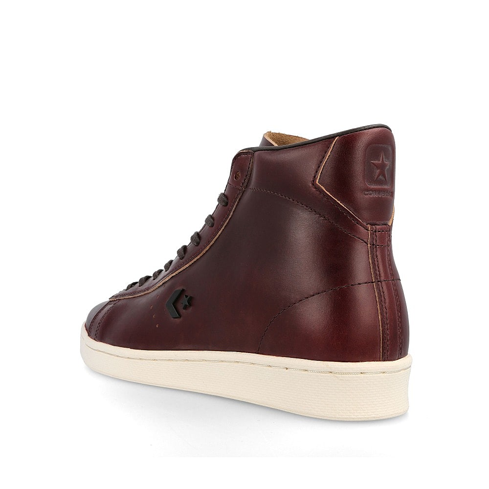 Converse x converse horween pro leather hi Ganache / Egret / Black Close-up | Overkill