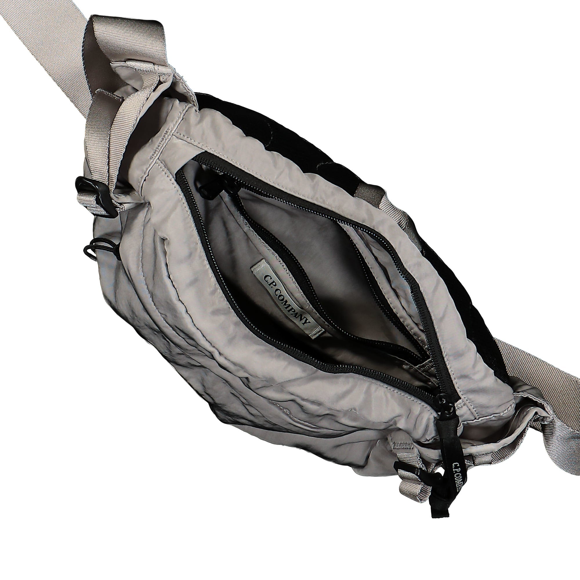 C.P. Company Nylon B Crossbody Pack Drizzle Grey Shoulder & Cross Body Bags Detailfoto | Overkill