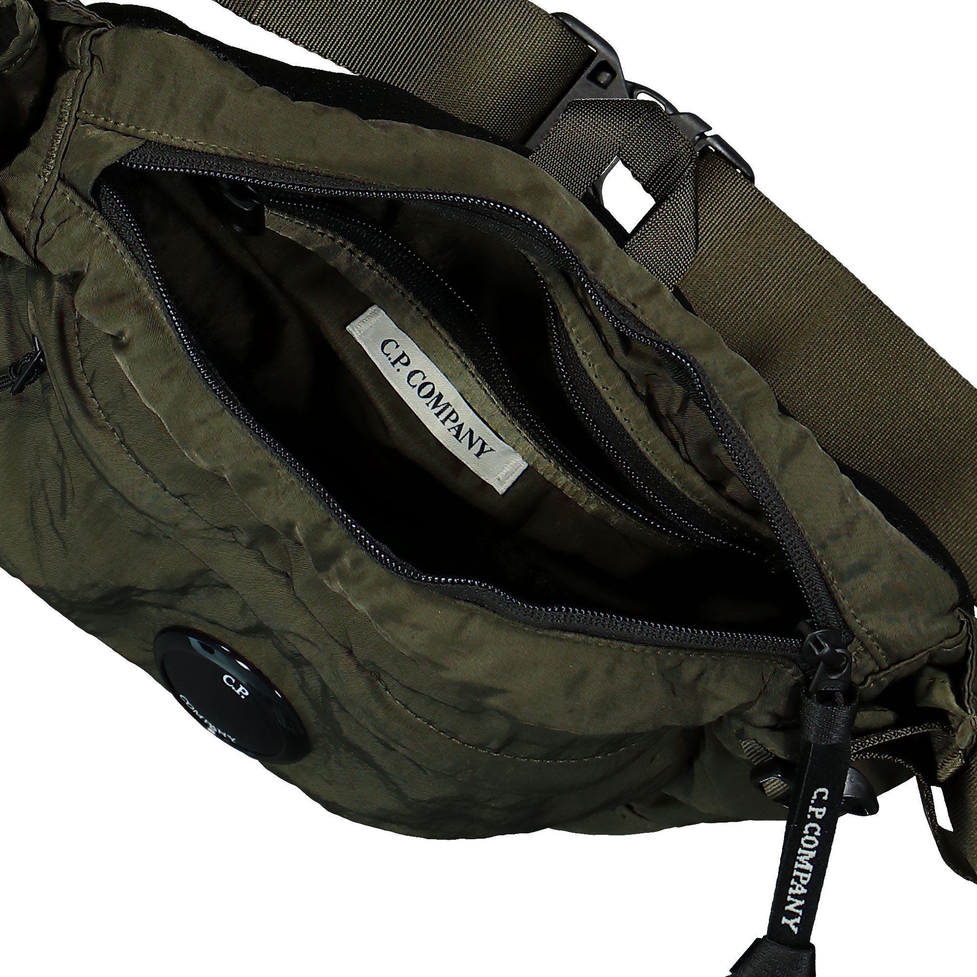C.P. Company Nylon B Crossbody Pack Ivy Green Shoulder & Cross Body Bags Detailfoto | Overkill