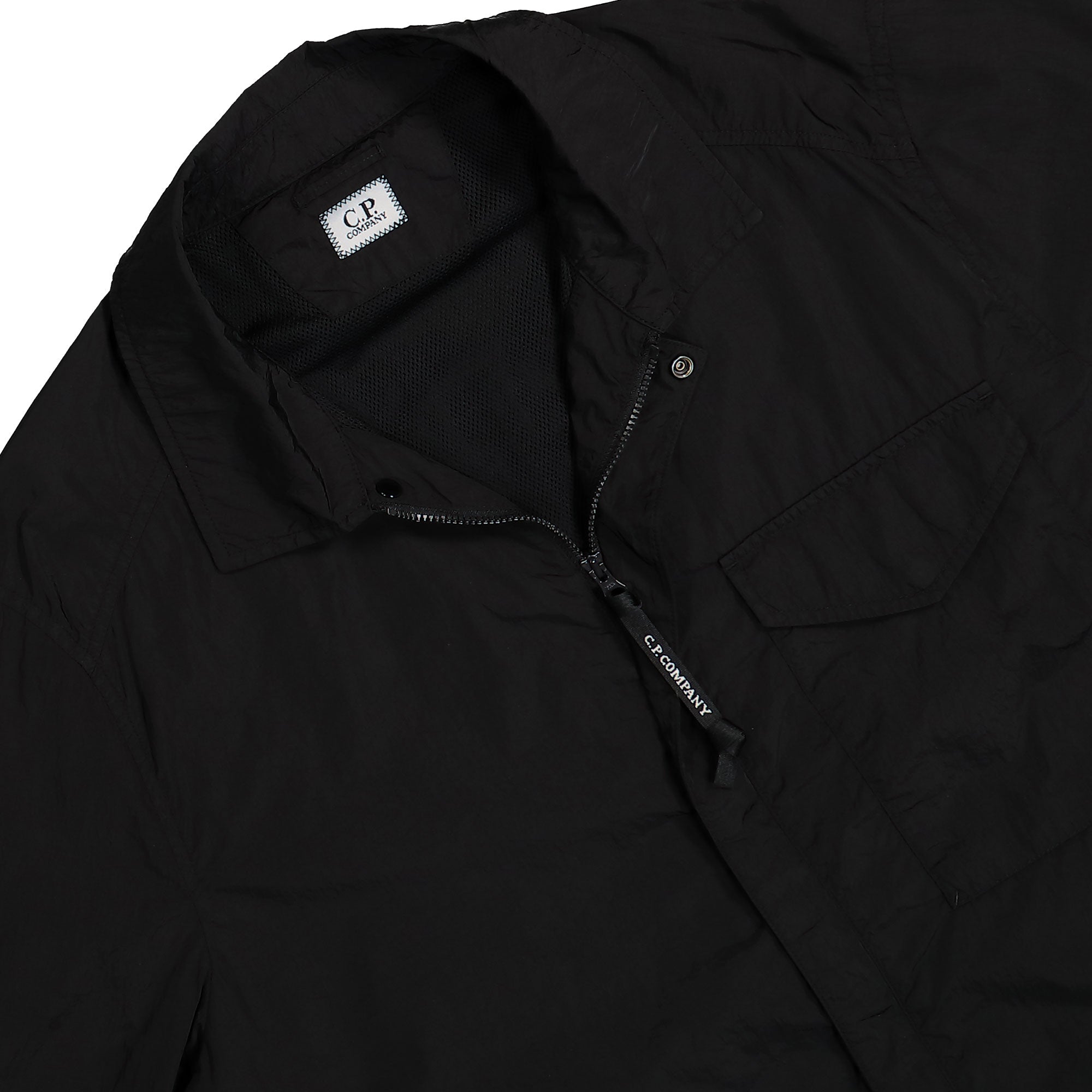C.P. Company Chrome-R Full Zip Overshirt Black Jackets Close-up | Overkill