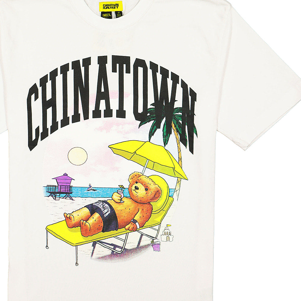 Chinatown Market Smiley Beach Bear Tee White T-Shirts Close-up | Overkill