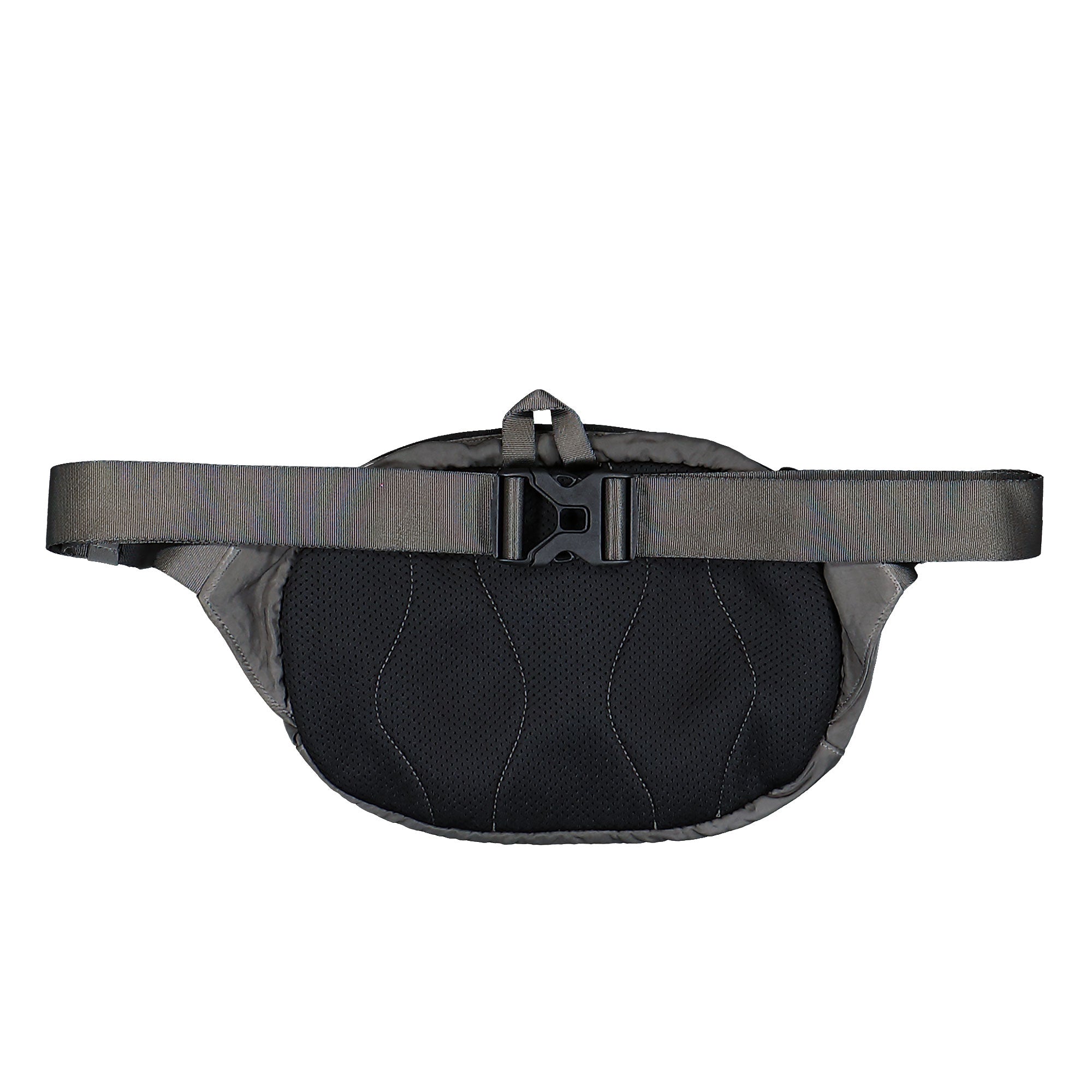 C.P. Company Nylon B Crossbody Pack Gunmetal Shoulder & Cross Body Bags 19CMAC734A-005269G 921 Close-up | Overkill