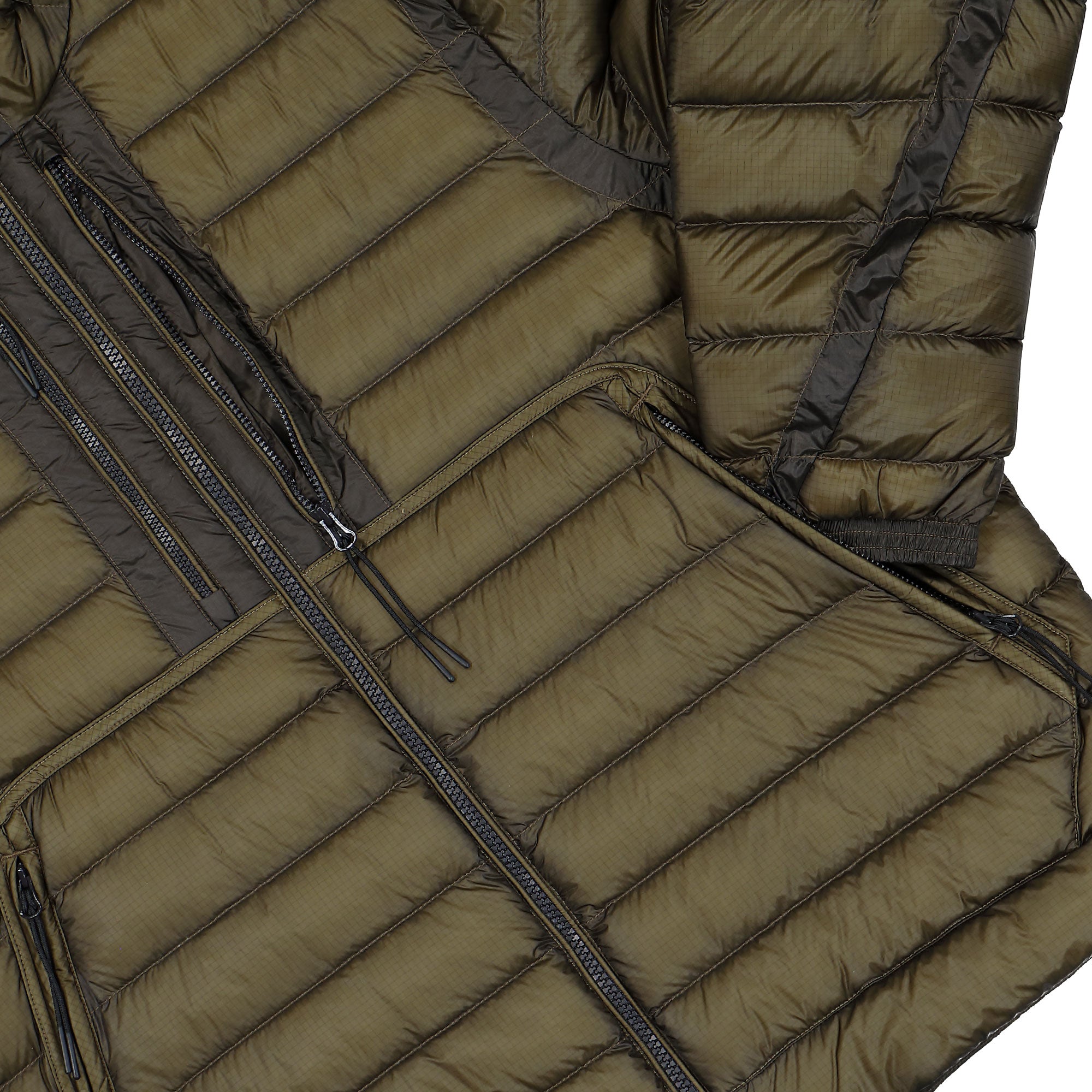 C.P. Company D.D. Shell Goggle Down Jacket Ivy Green Jackets 19CMOW031A-110416A 683 Detail View 2 | Overkill