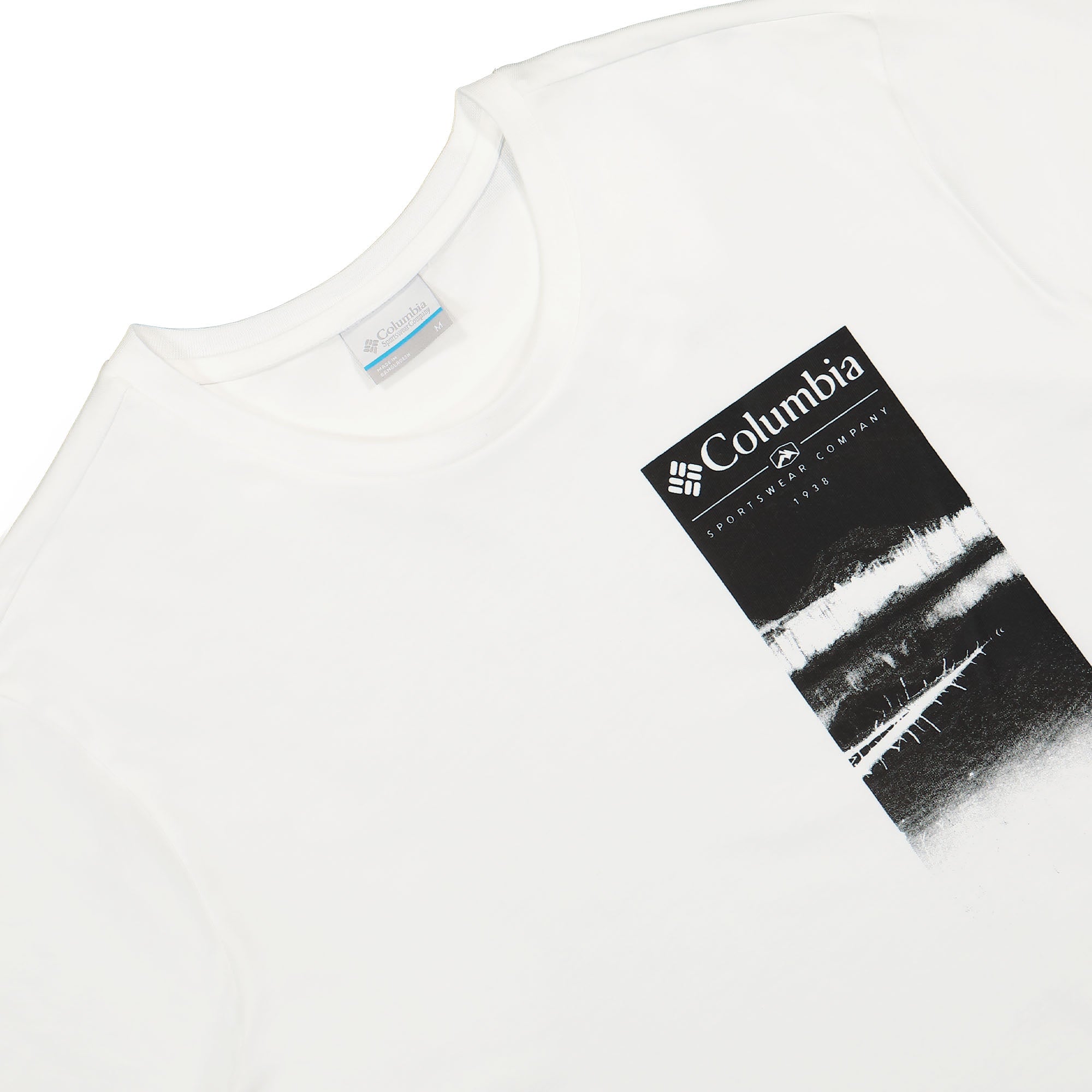 Columbia Explorers Canyon SS Tee White T-Shirts Close-up | Overkill