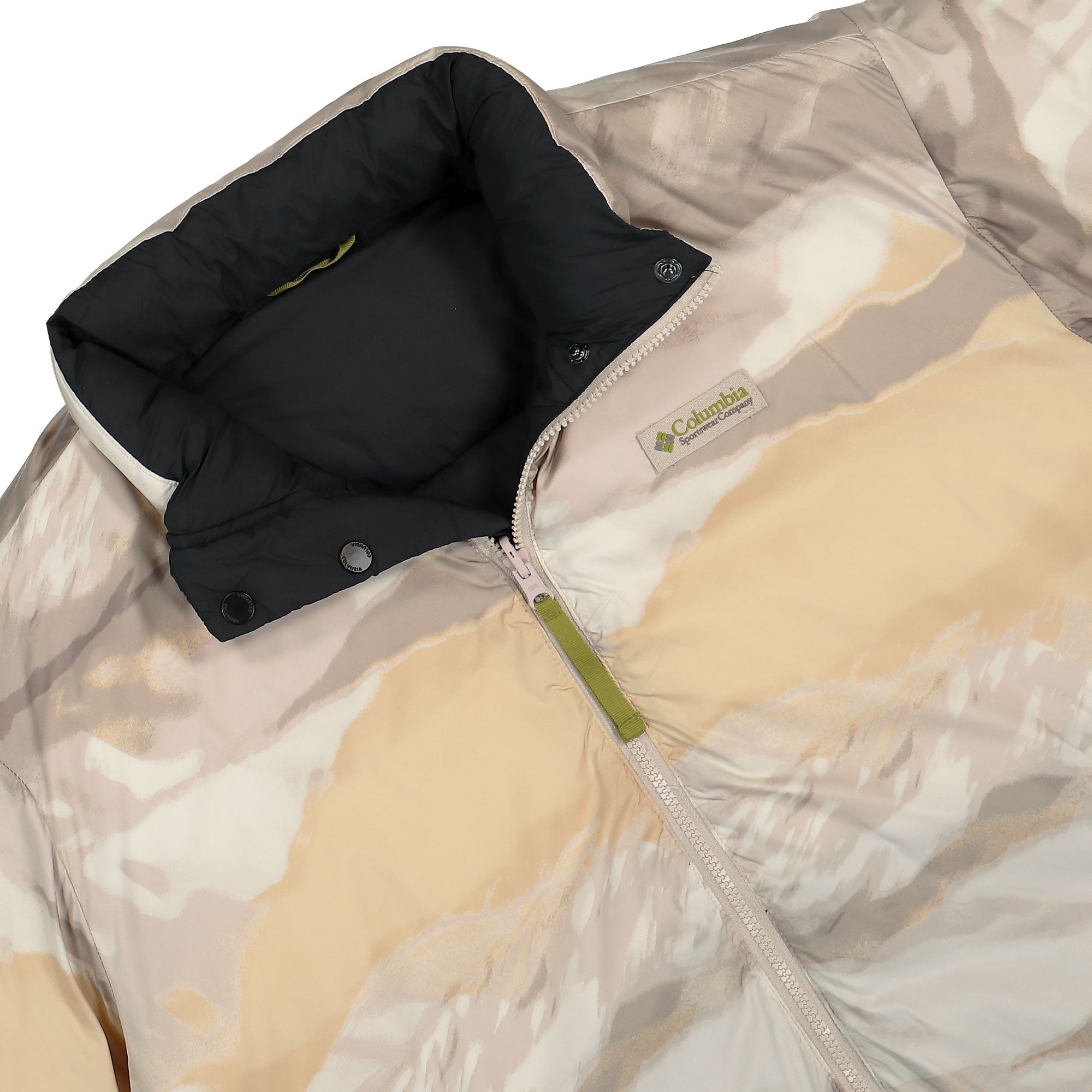 Columbia Wallowa Reversible Jacket Black / Wallowa Puffer Jackets Detail view 4 | Overkill