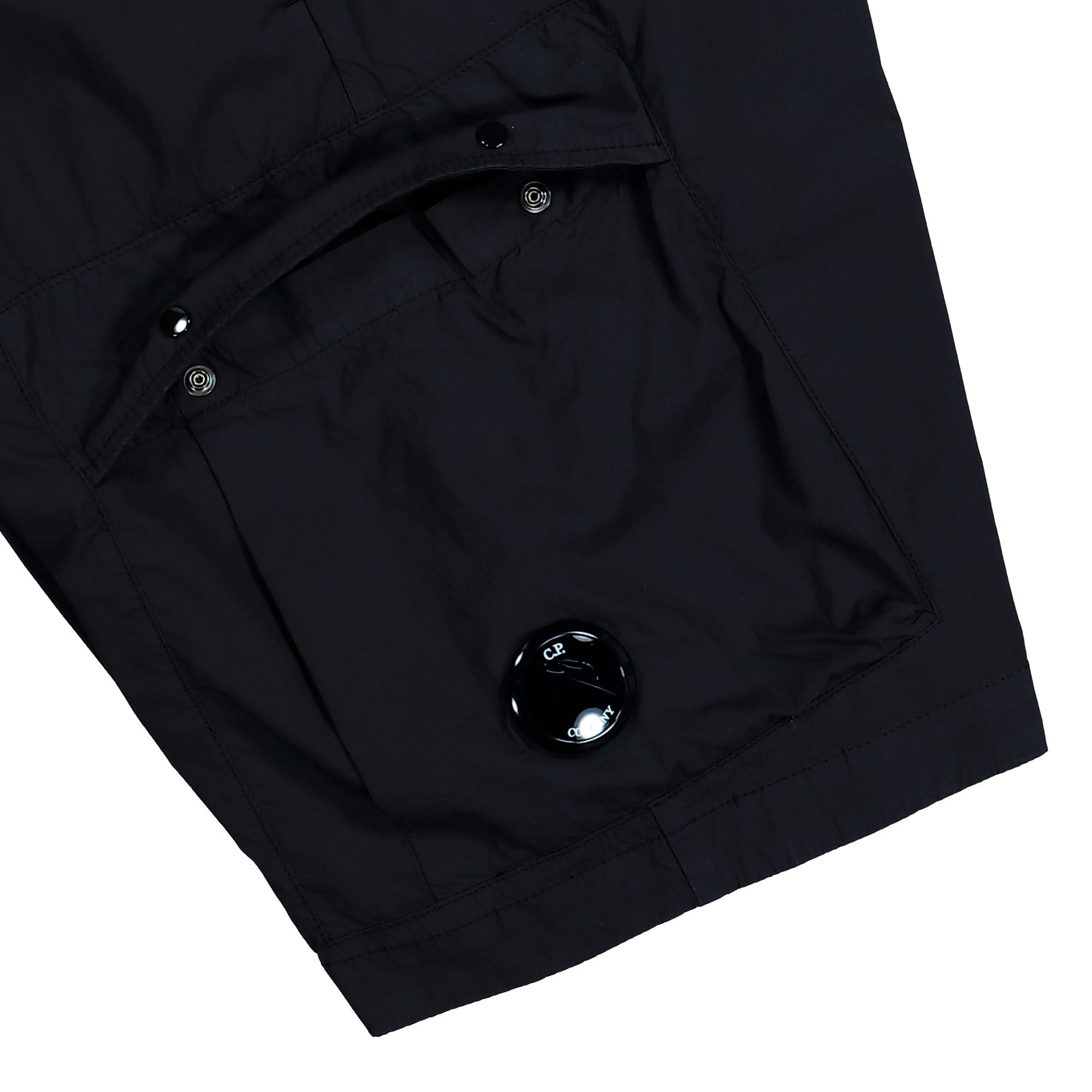 C.P. Company Bermuda Cargo In 50 Fili Stretch Black Shorts 20CMBE254A-006439G 999 Detail View 3 | Overkill