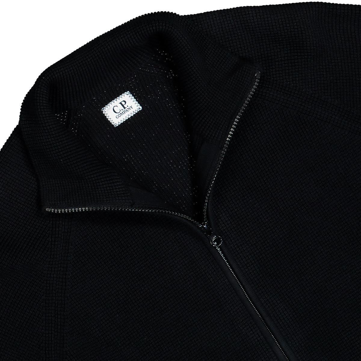C.P. Company Waffle Knit Cotton Zip Lens Cardigan Black Cardigan 21CMKN058A-110754A 999 Detailfoto | Overkill