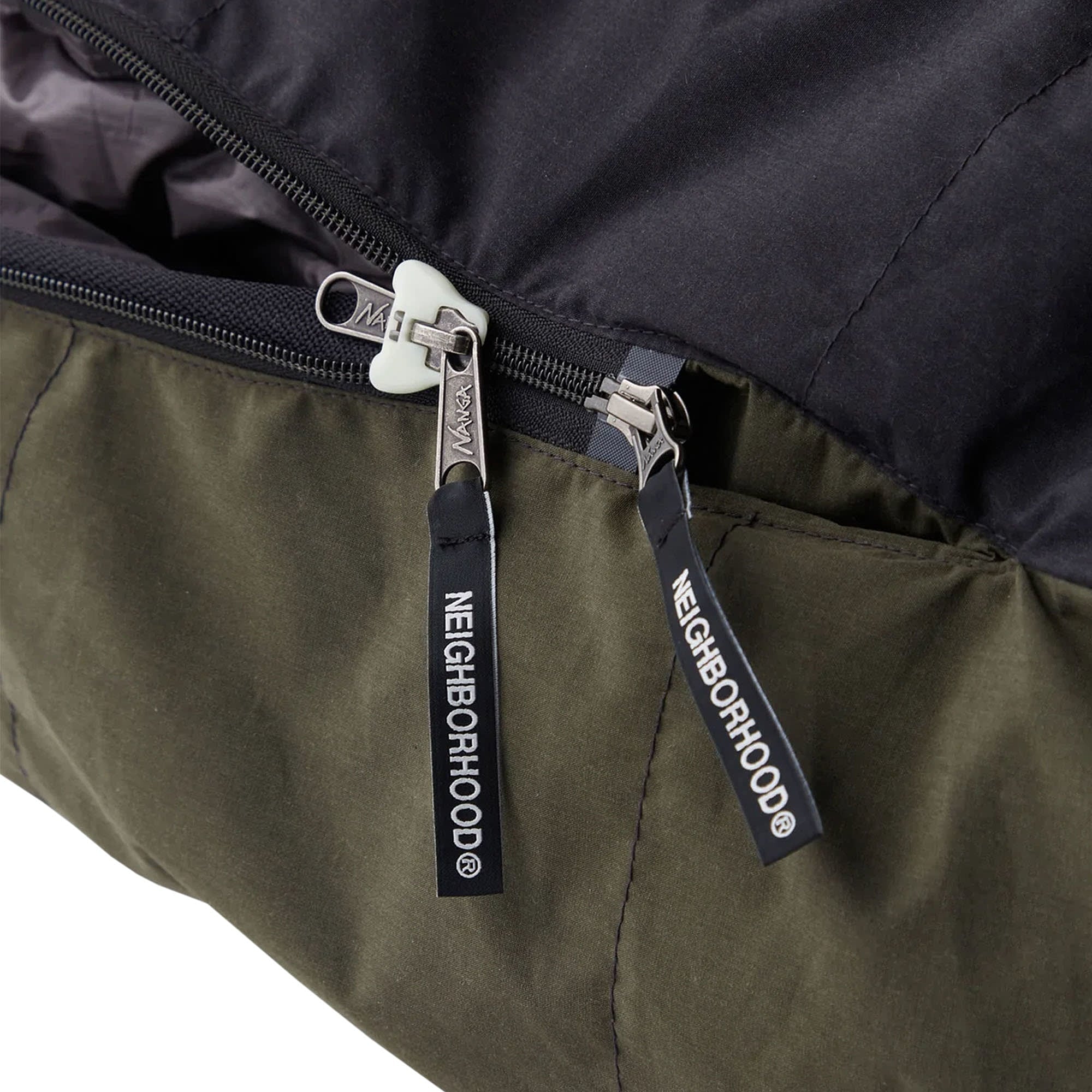 Neighborhood Takibi PE. Sleeping Bag-L Black Outdoor Accessories Close-up | Overkill