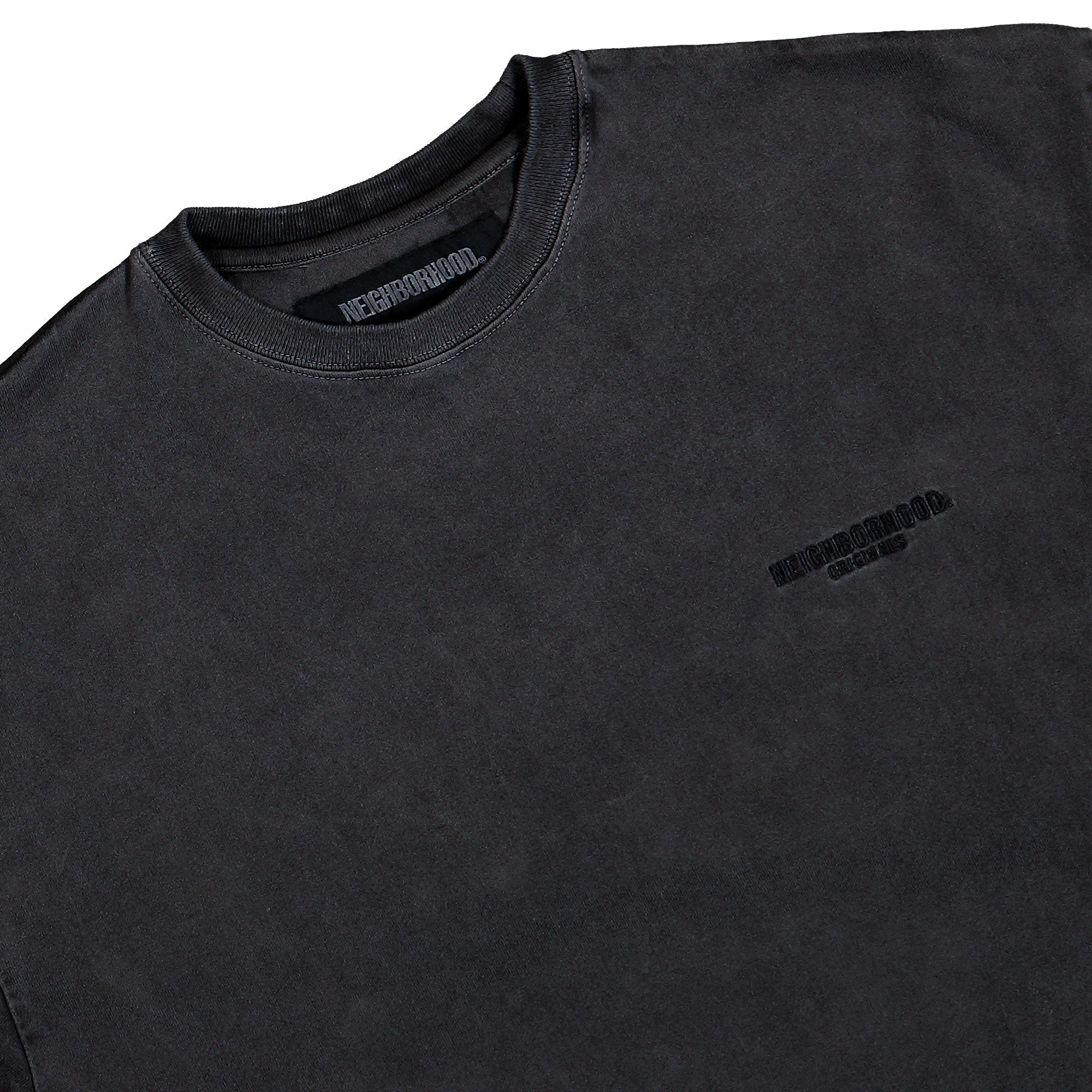 Neighborhood Pigment Dyed Crewneck SS Black T-Shirt 251FPNH-CSM13 / Black Detailfoto | Overkill
