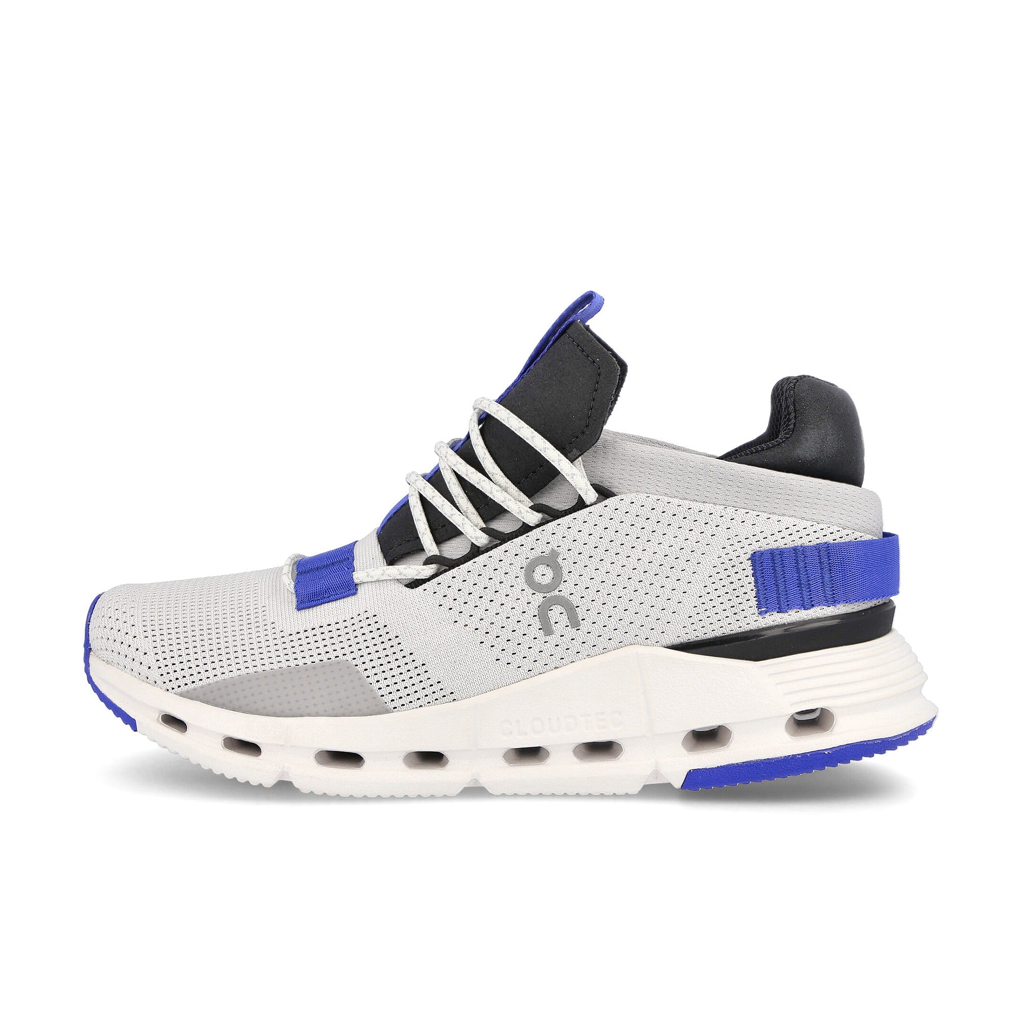 On wmns cloudnova White / Cobalt 26.98983 | Overkill