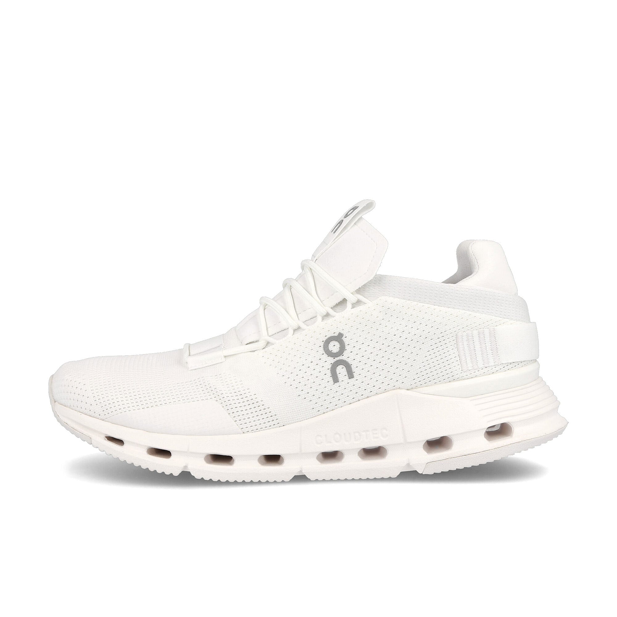 On wmns cloudnova All White Sneakers 26.99115 | Overkill