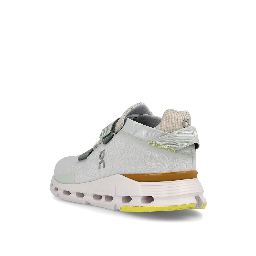 On wmns cloudnova wrap Leaf-Cumin Sneakers Material | Overkill