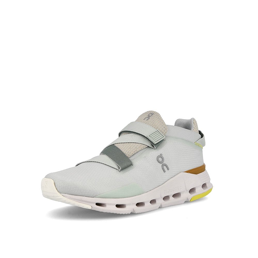 On wmns cloudnova wrap Leaf-Cumin Sneakers Close Up | Overkill