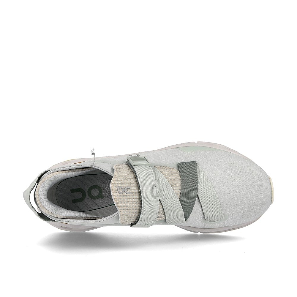 On wmns cloudnova wrap Leaf-Cumin Sneakers Detailfoto | Overkill