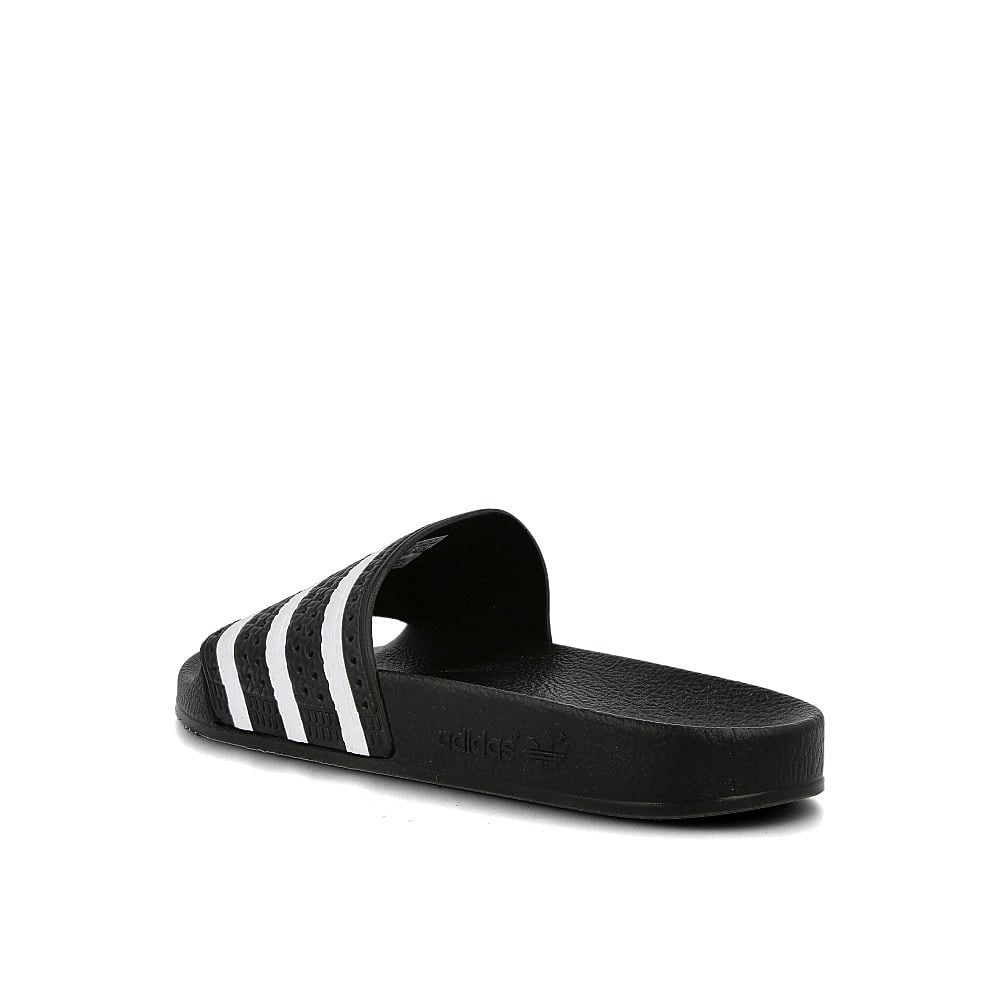 adidas adilette Core Black / White / Core Black Close-up | Overkill