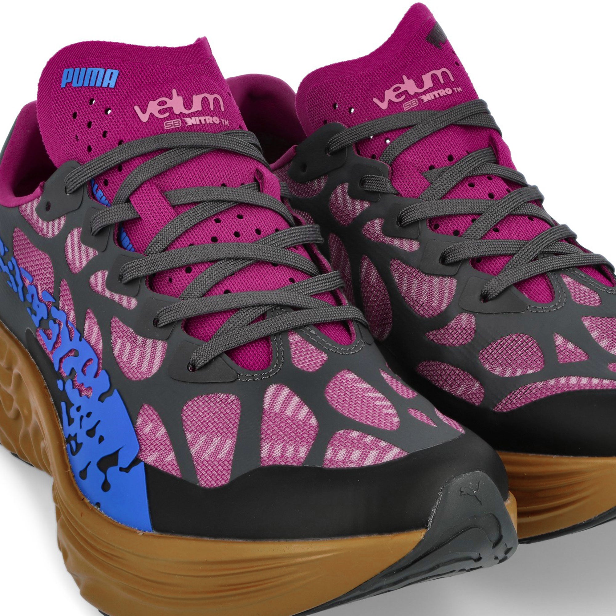 Salehe Bembury x Puma Velum SB Nitro Magenta Gleam - Dusky Gray Sneaker 313604 01 Detailfoto | Overkill