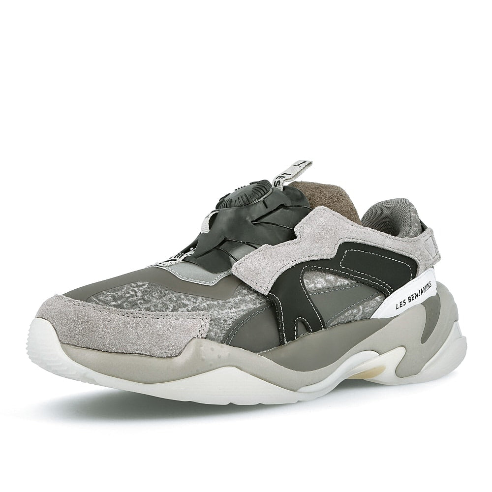 Puma Les Benjamins x Puma Thunder Disc Steel Grey-Asphalt Sneakers Close Up | Overkill