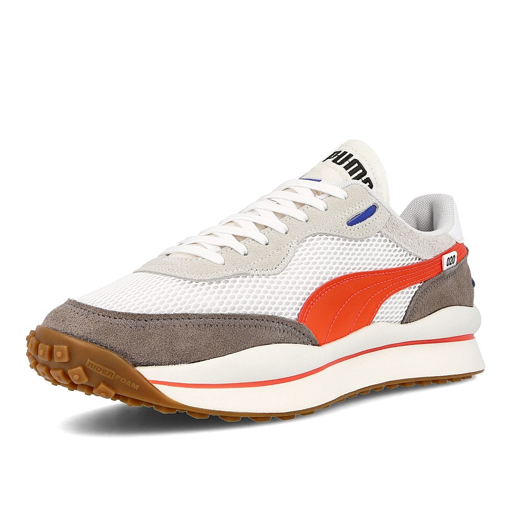 Puma style rider stream on White - Vaporous Gray Sneakers Close Up | Overkill