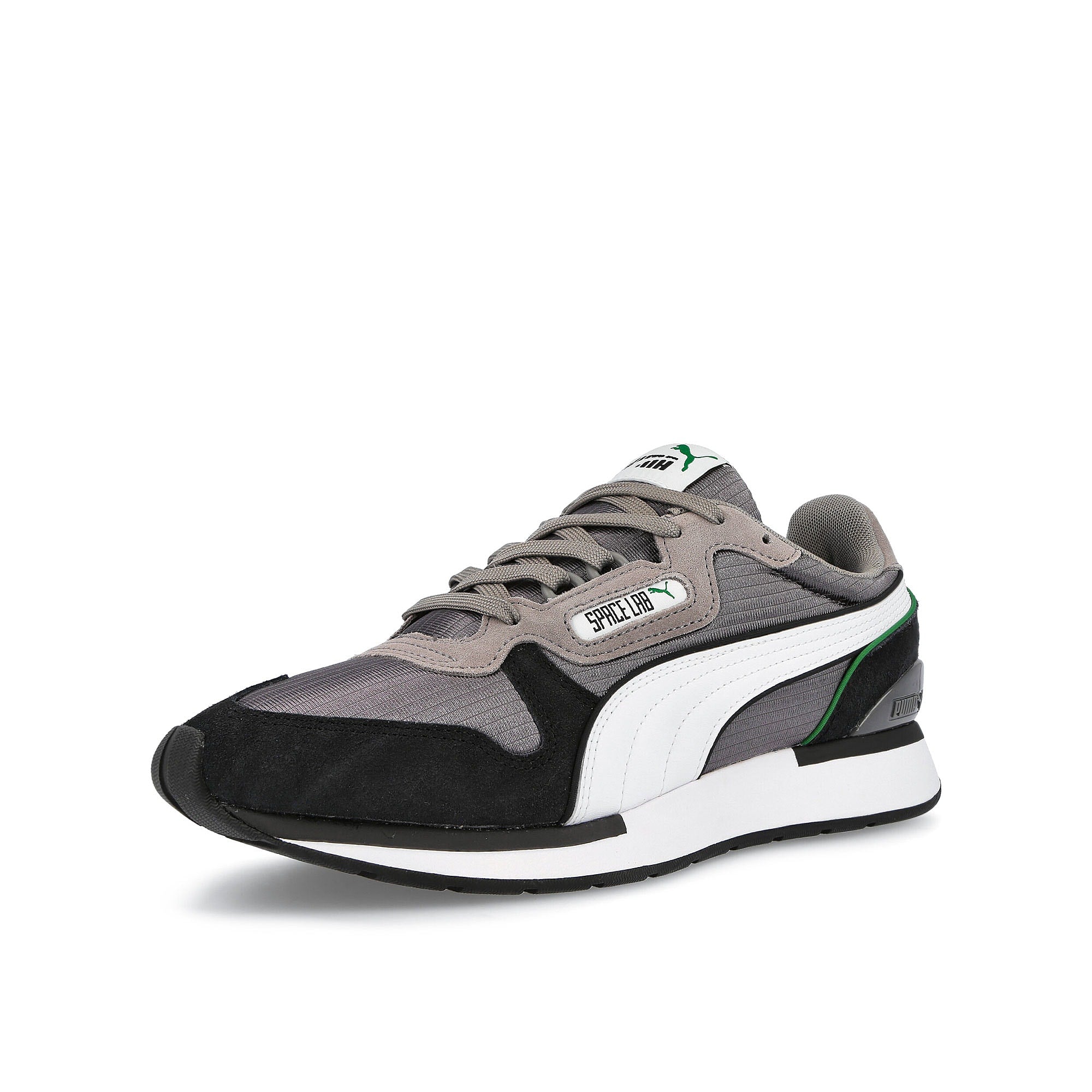 Puma space lab Castlerock - Puma White - Black Sneakers Close Up | Overkill