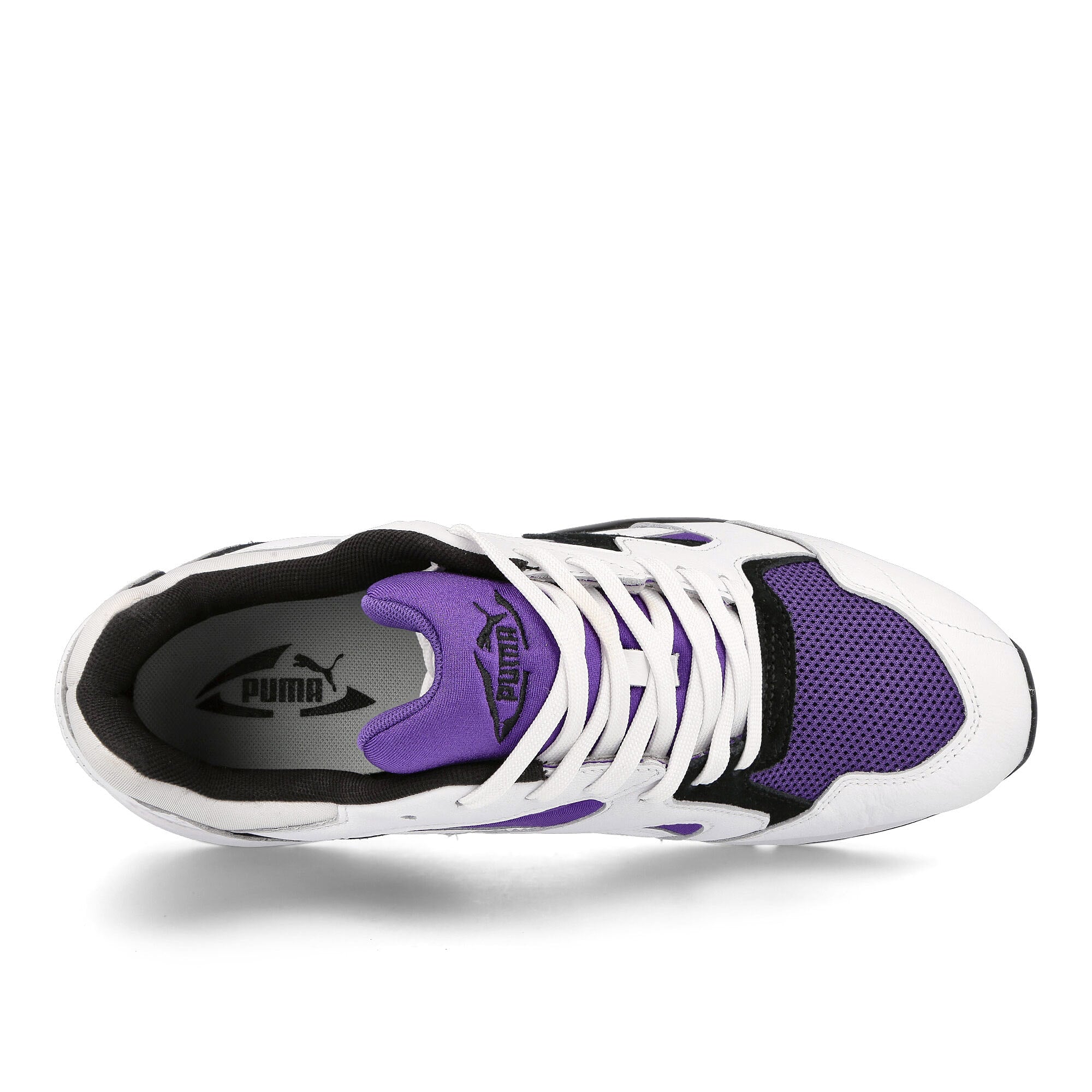 Puma Prevail Royal Purple - Puma White Sneakers Detailfoto | Overkill