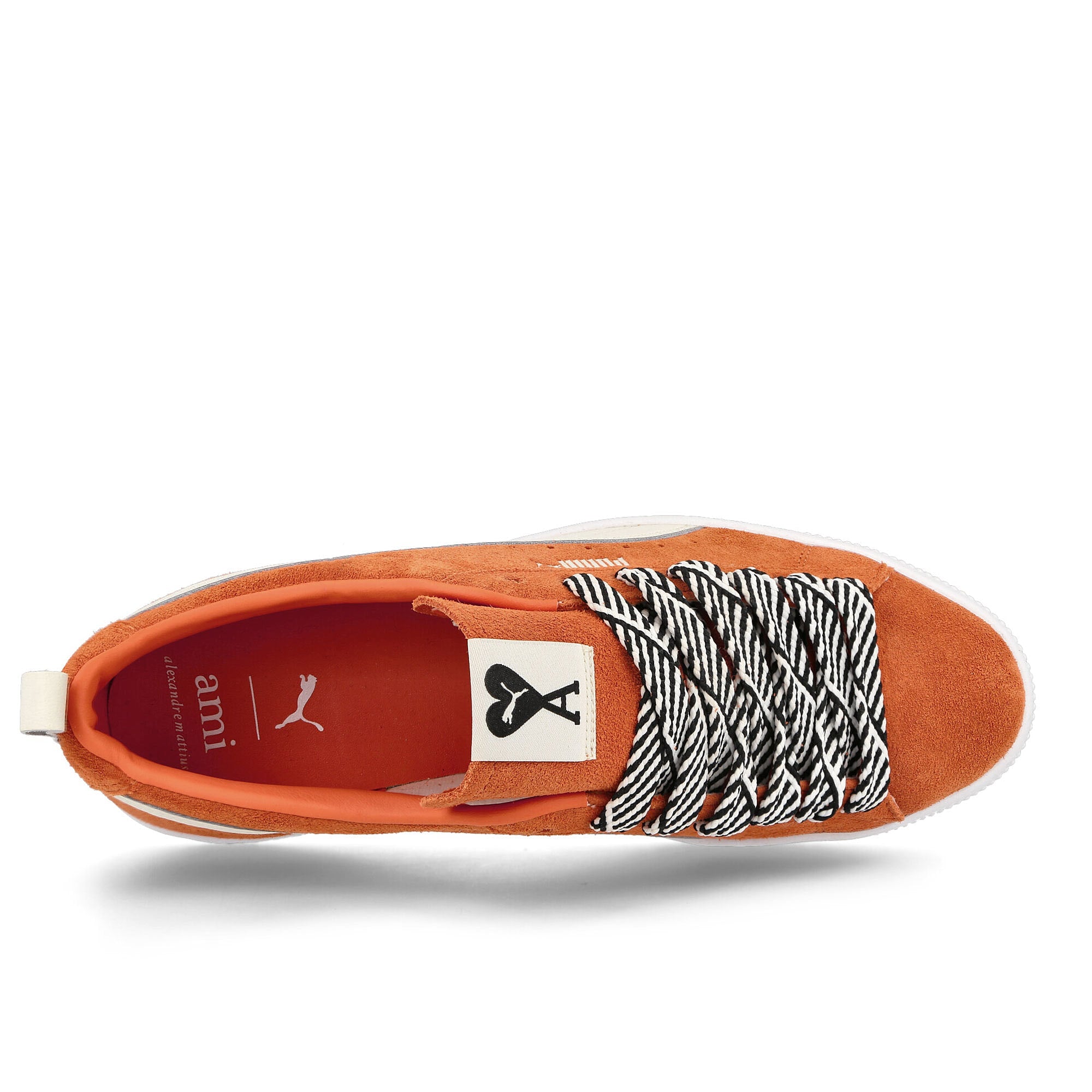 Puma AMI x Puma Suede VTG Jaffa Orange - Marshmallow Sneakers Detailfoto | Overkill