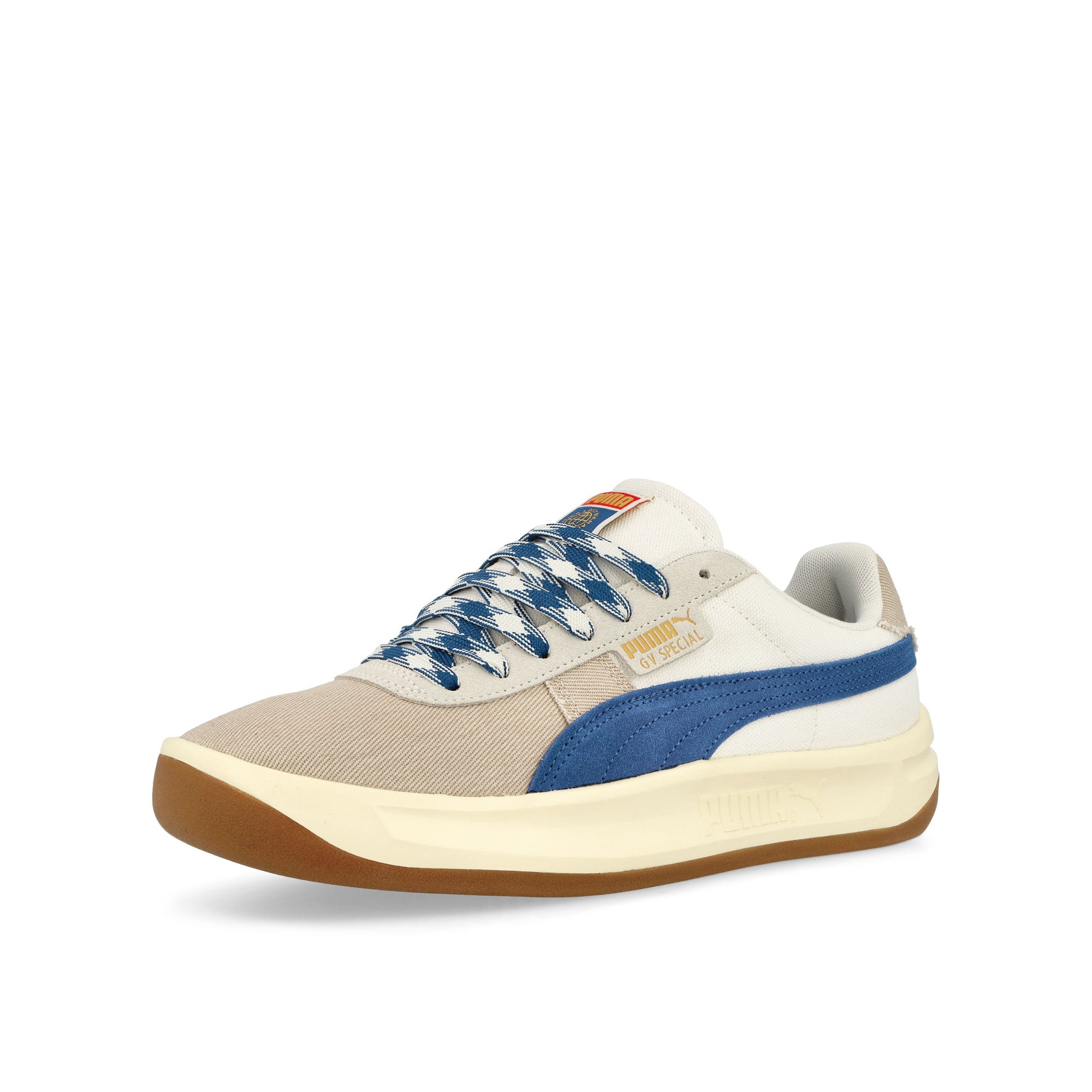 Puma GV Special Grunge Warm White - Clyde Royal Low Top Sneakers Close Up | Overkill