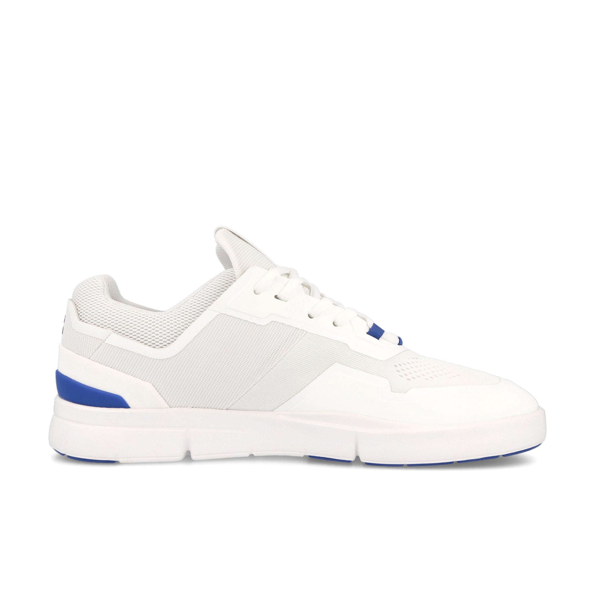On The Roger Spin Undyed-White / Indigo Low Top Sneakers Silhouette | Overkill