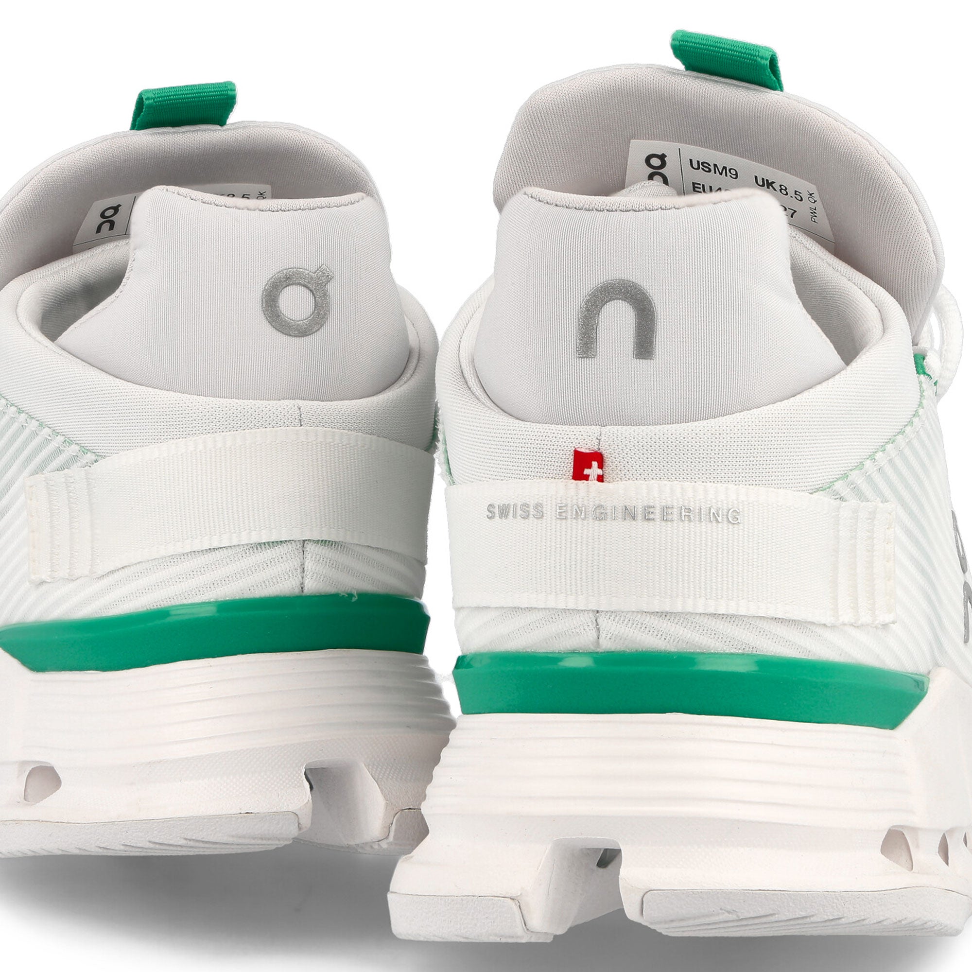 On Cloudnova Void Undyed-White-Mint Low Top Sneakers Detailfoto | Overkill
