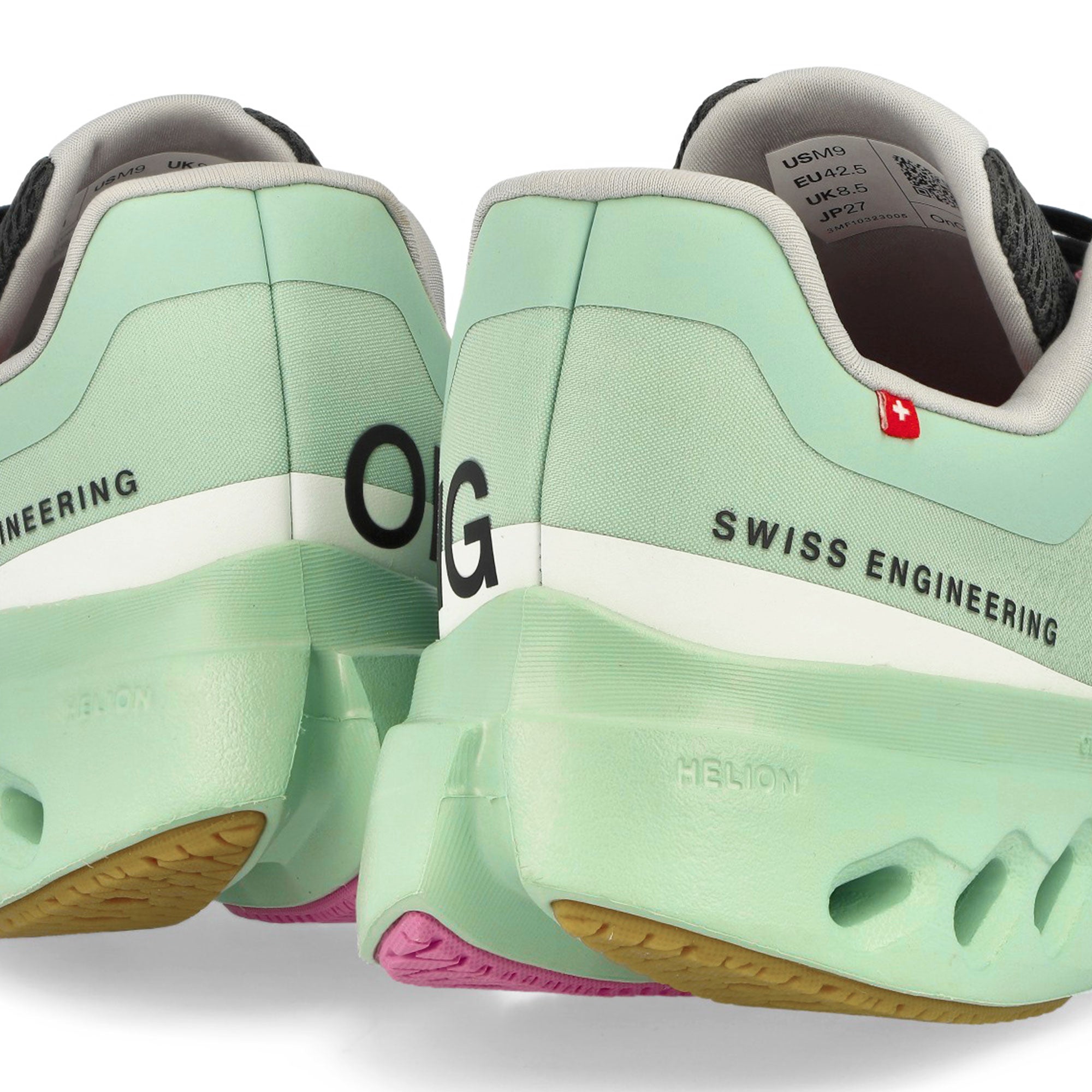 On Cloudsurfer Next Z5 Mineral / Almond Low Top Sneakers Detailfoto | Overkill