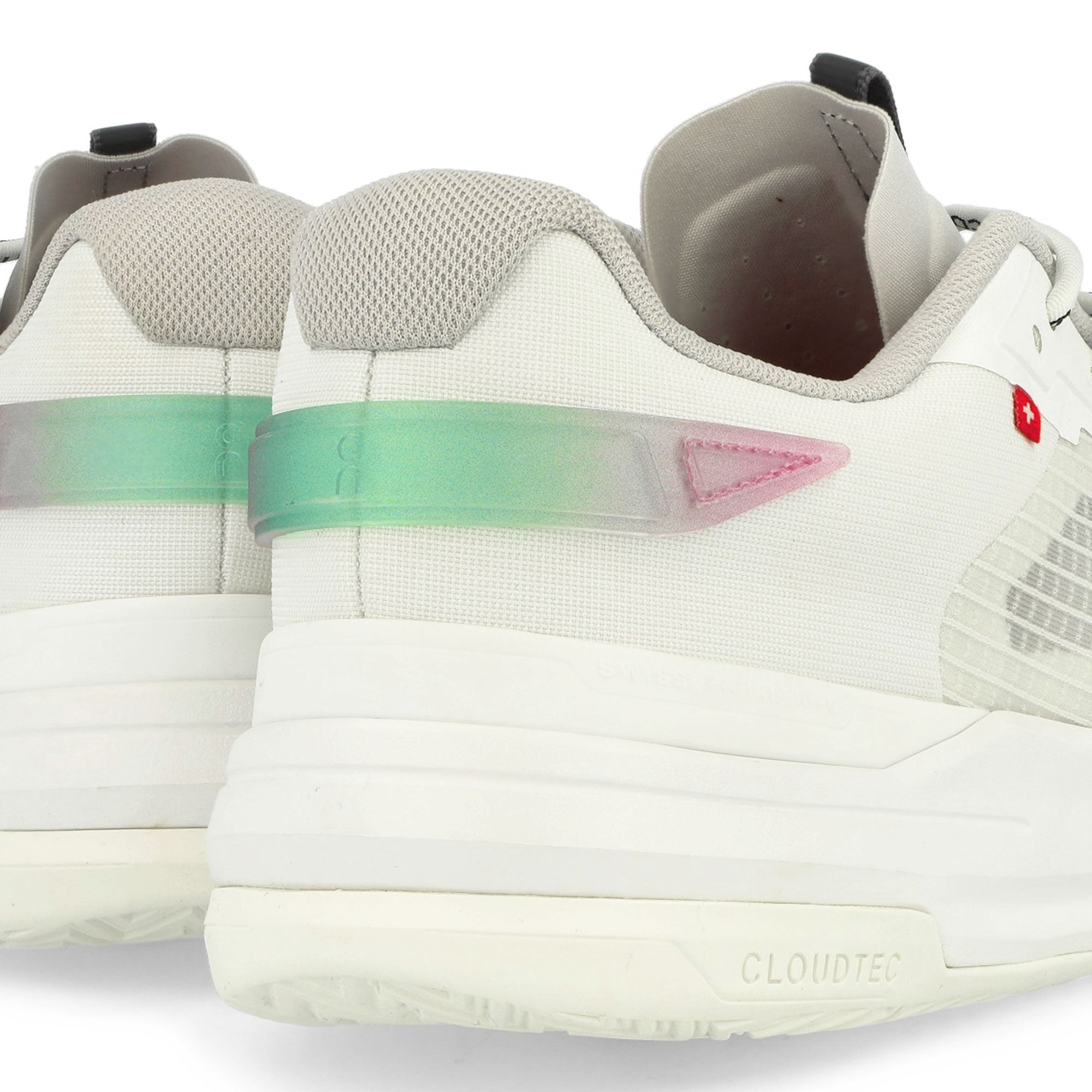 On The Roger ADV Z5 White / Ivory Low Top Sneakers Detailfoto | Overkill