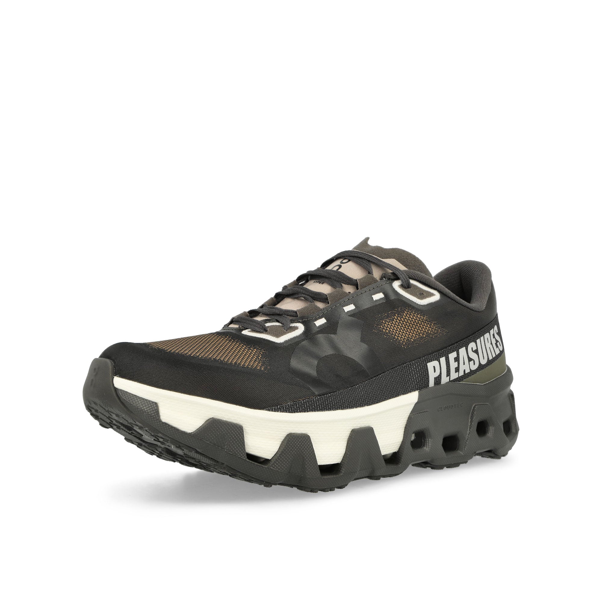 On The Loop Cloudmonster Hyper PLS-TL Espresso / Elk Low Top Sneakers Close Up | Overkill